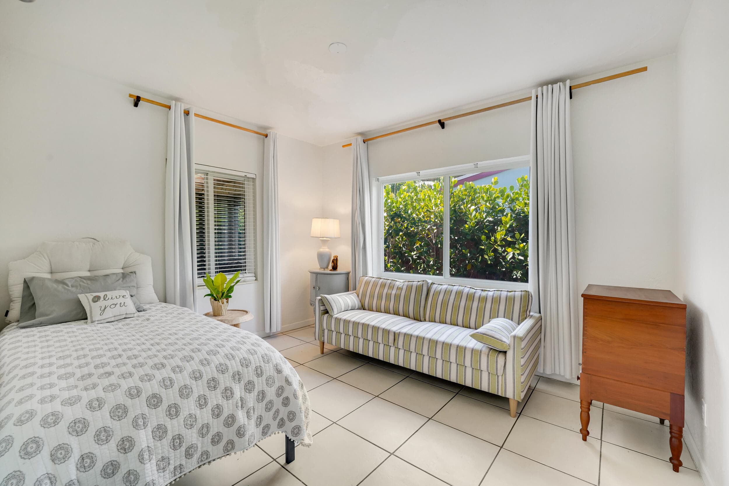 1236 NE 13th Avenue, Fort Lauderdale, FL 33304 — photo 28 of 41