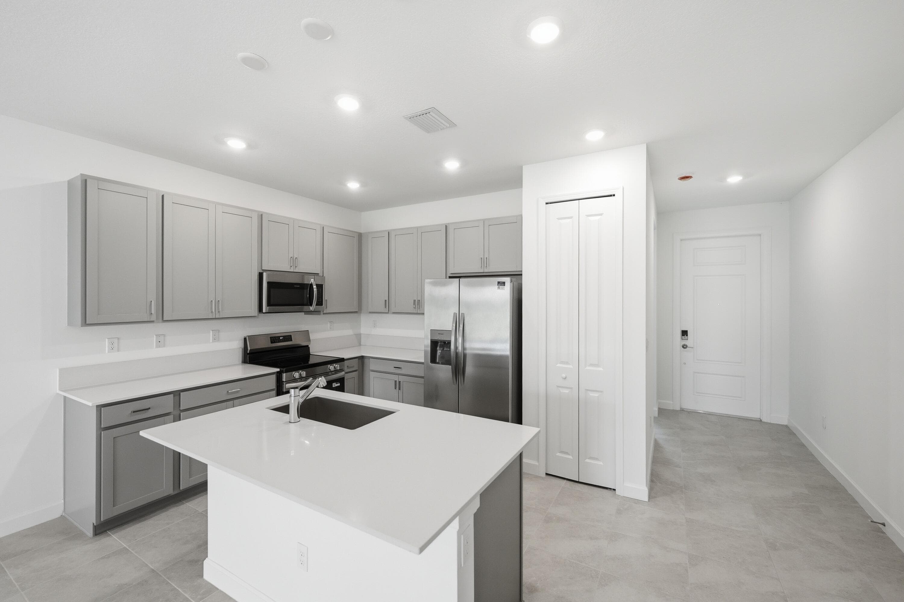 3622 Spanish Cedar Place, Fort Pierce, FL 34946 — photo 2 of 16