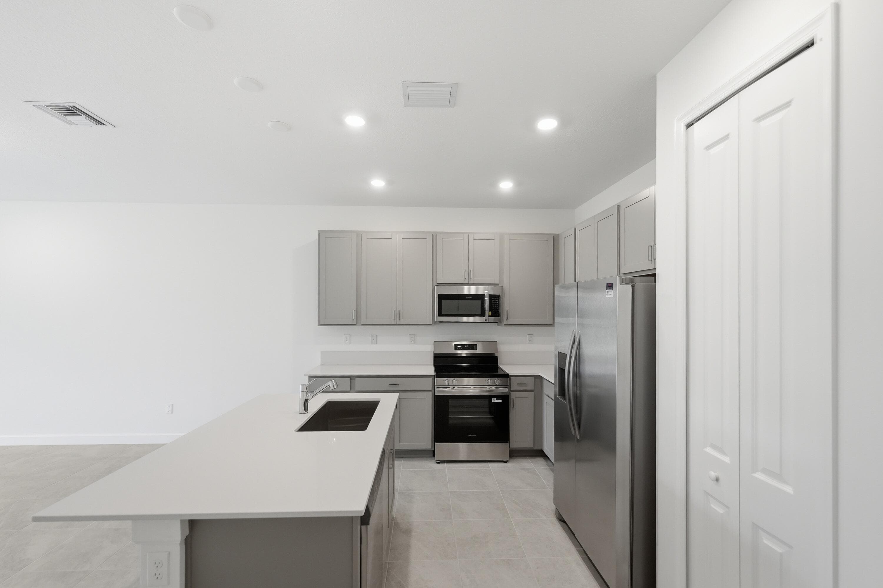 3622 Spanish Cedar Place, Fort Pierce, FL 34946 — photo 4 of 16