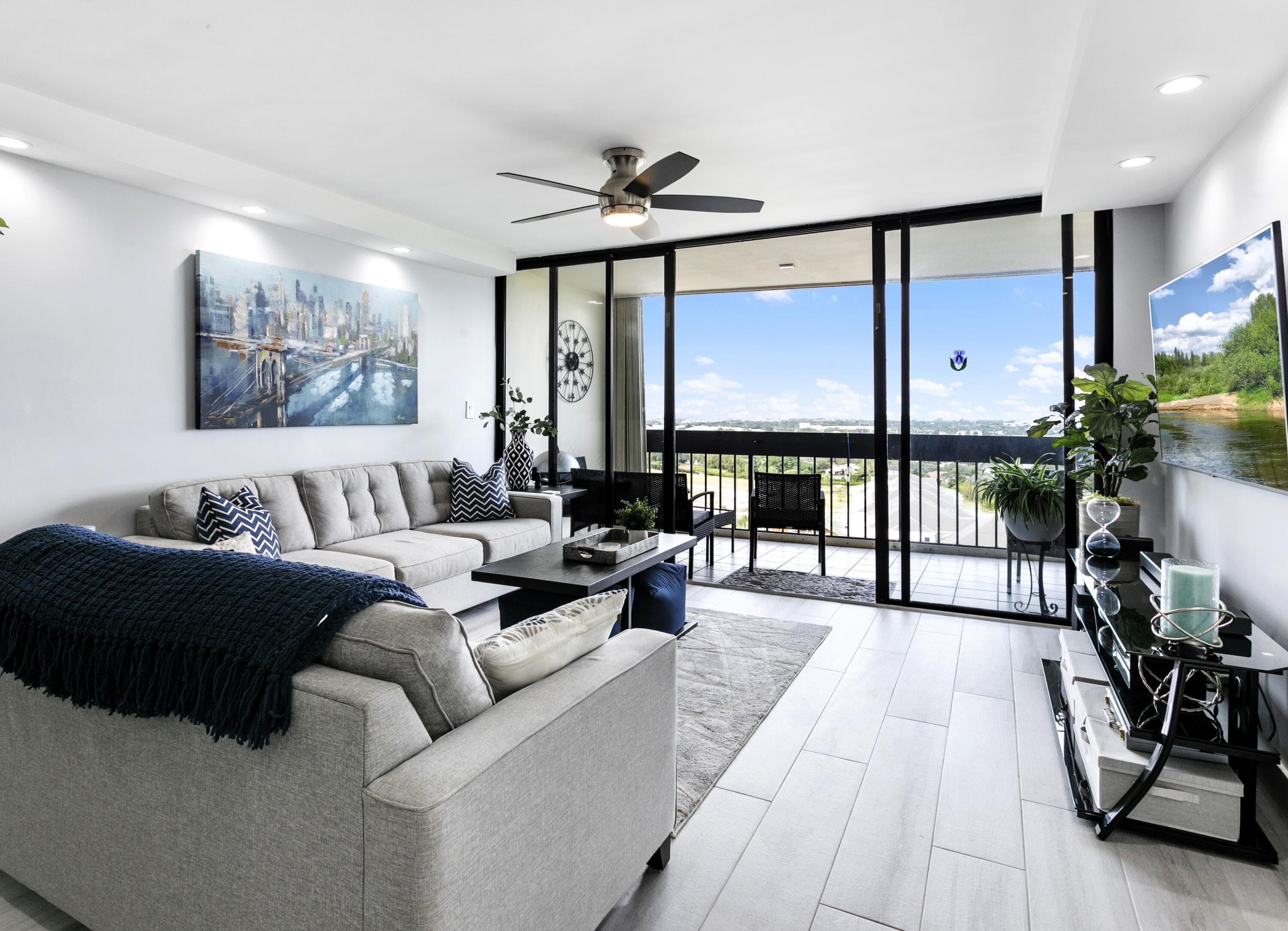 2400 Presidential Way 1803, West Palm Beach, FL 33401 — photo 3 of 34