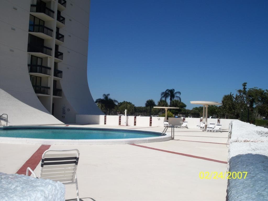 2400 Presidential Way 1803, West Palm Beach, FL 33401 — photo 27 of 34