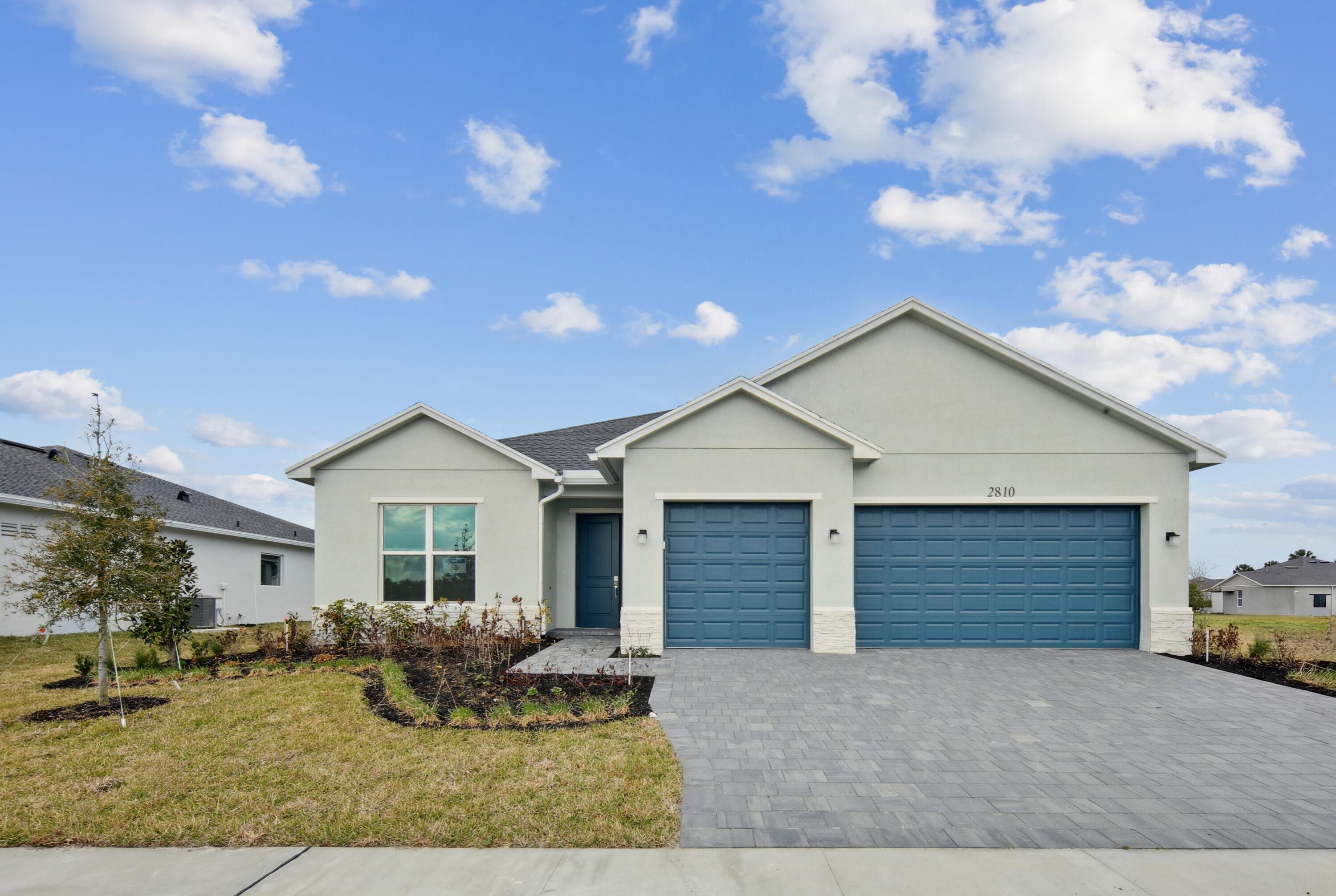 2810 68th Street, Vero Beach, FL 32967 — photo 1 of 16