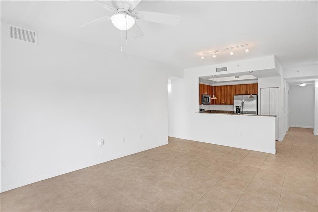 1931 NE 2nd Street 303, Deerfield Beach, FL 33441 — photo 13 of 36