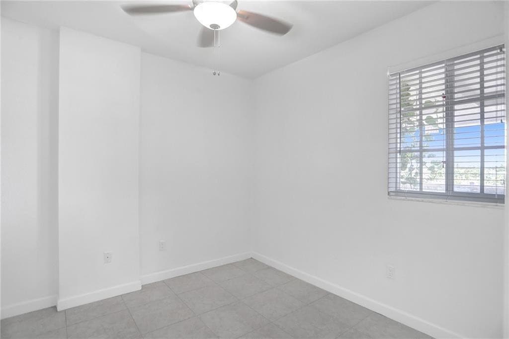 1931 NE 2nd Street 303, Deerfield Beach, FL 33441 — photo 28 of 36