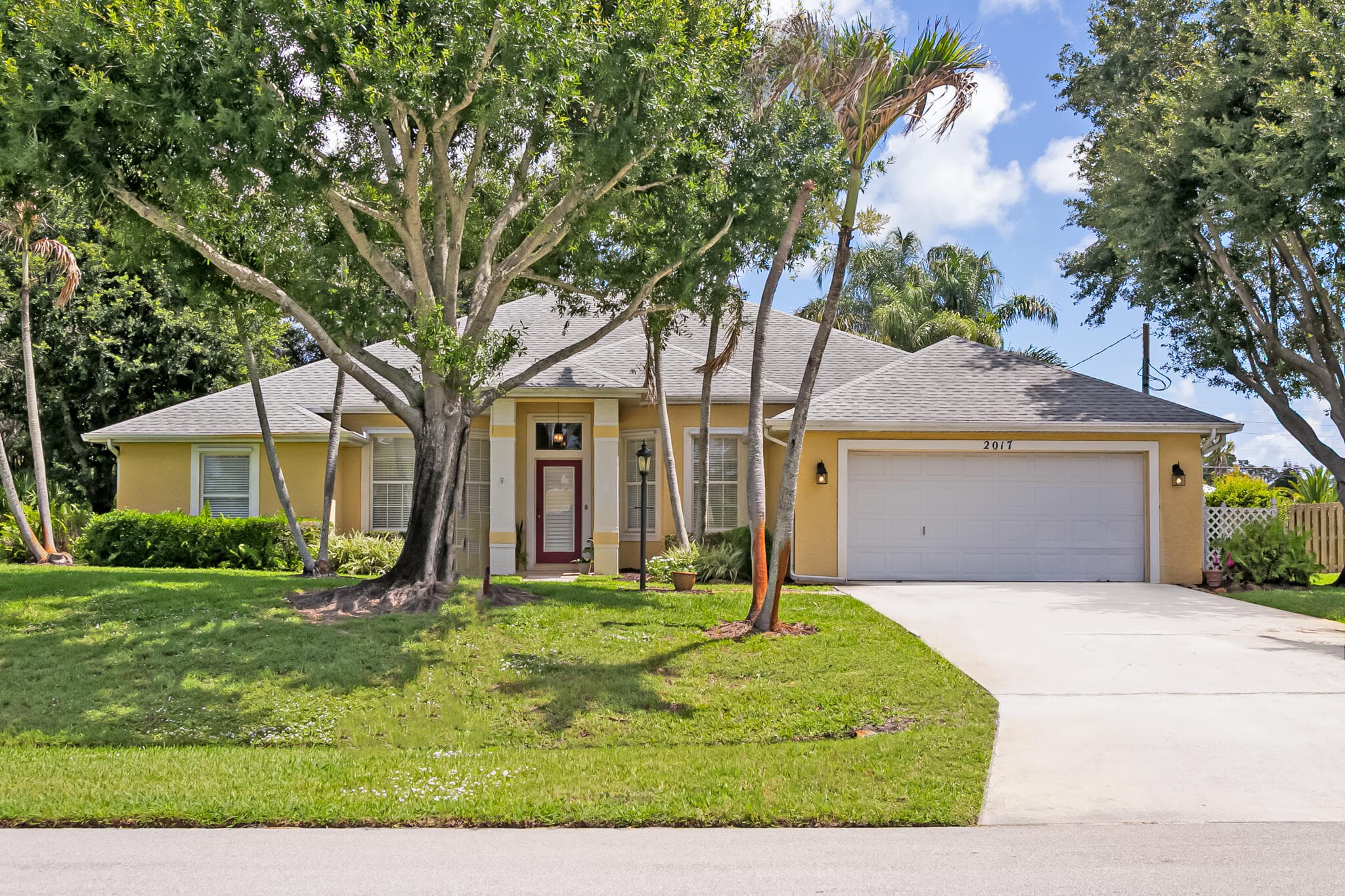 2017 SE Allamanda Drive, Port St. Lucie, FL 34952 — photo 1 of 24