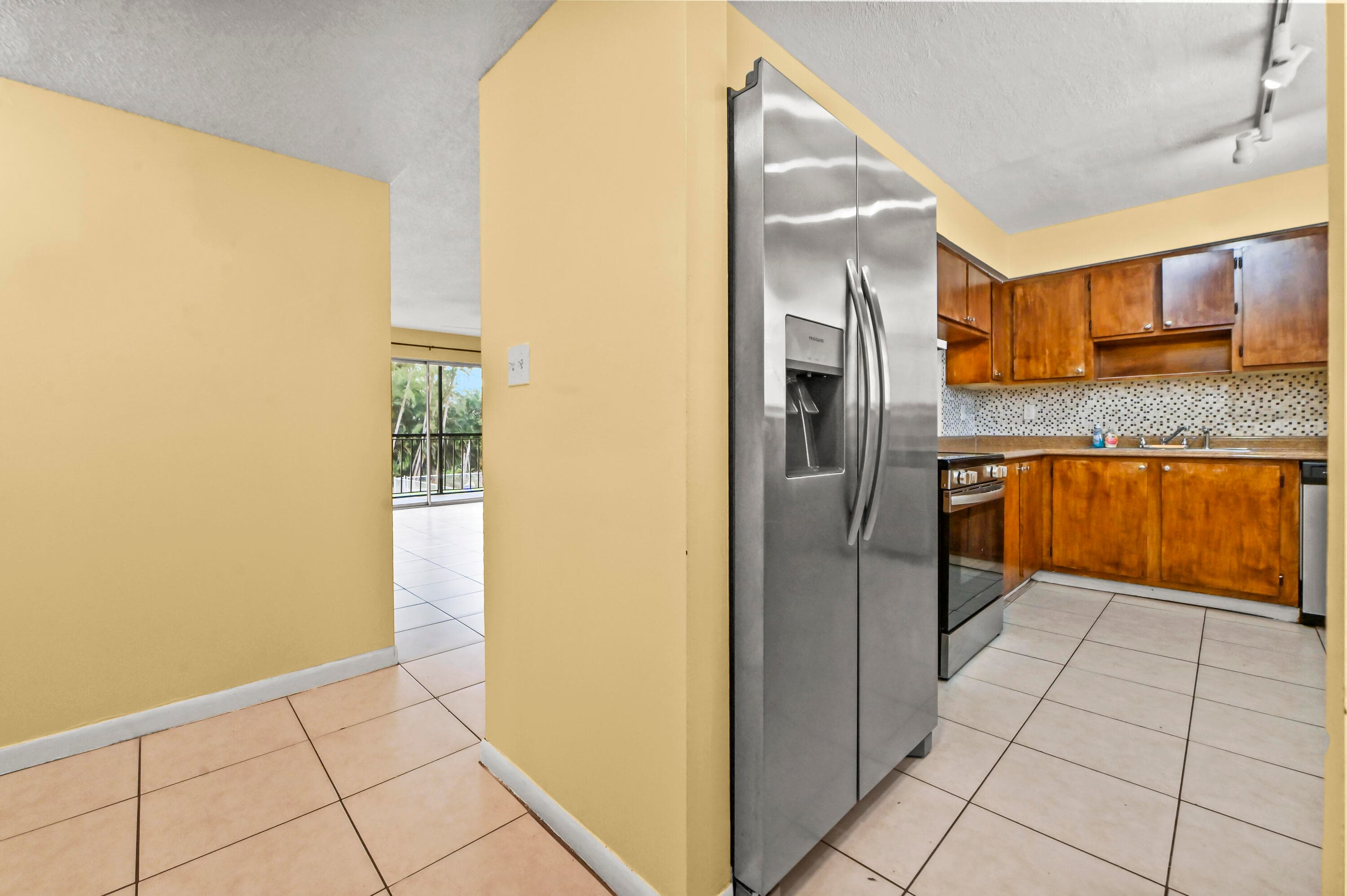 7020 Nova Drive 207d, Davie, FL 33317 — photo 4 of 23