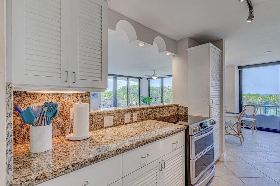 5550 N Ocean Drive 3c, Riviera Beach, FL 33404 — photo 5 of 68