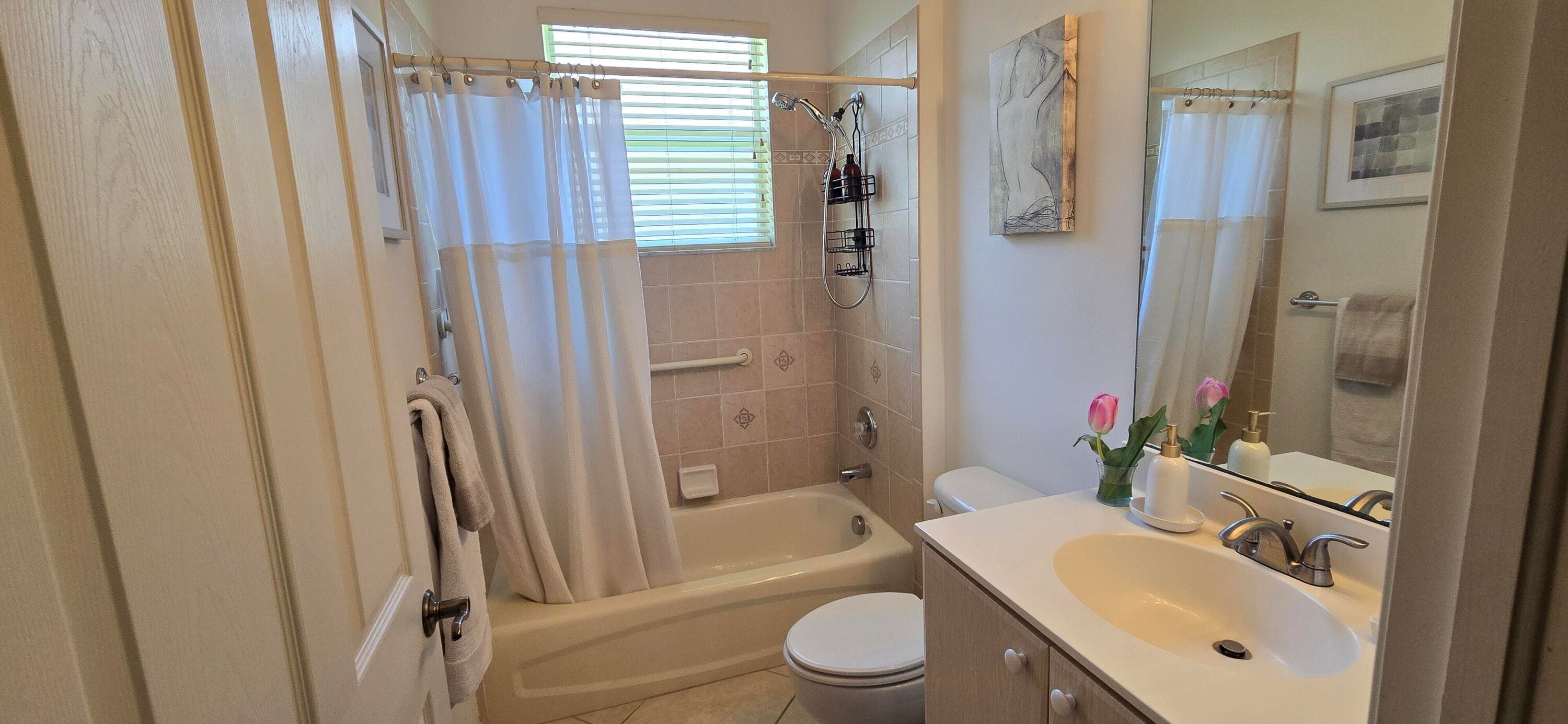 195 NW Willow Grove Avenue, Port St. Lucie, FL 34986 — photo 9 of 23