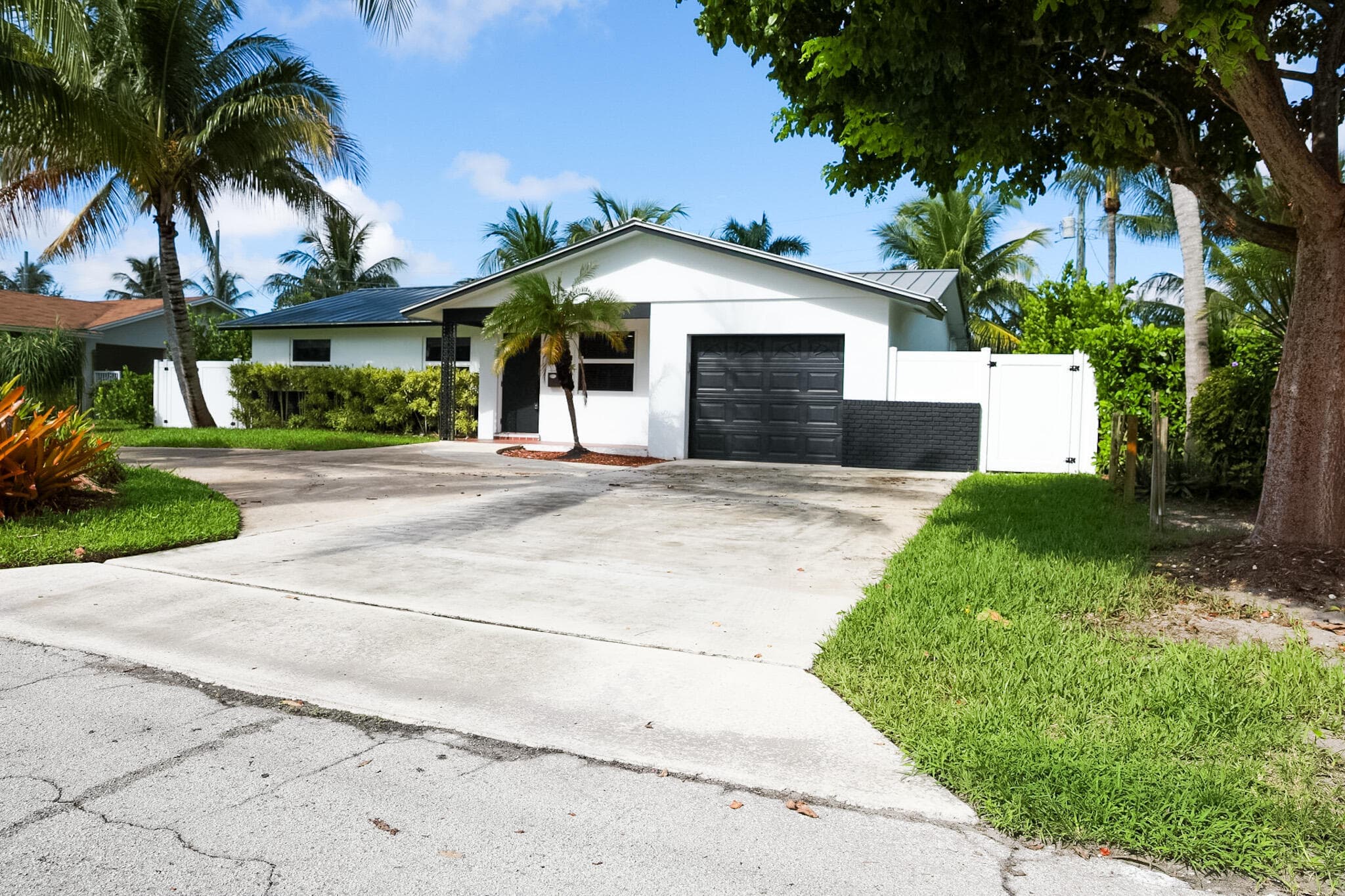 1502 NW 4th Avenue, Delray Beach, FL 33432 — photo 3 of 28