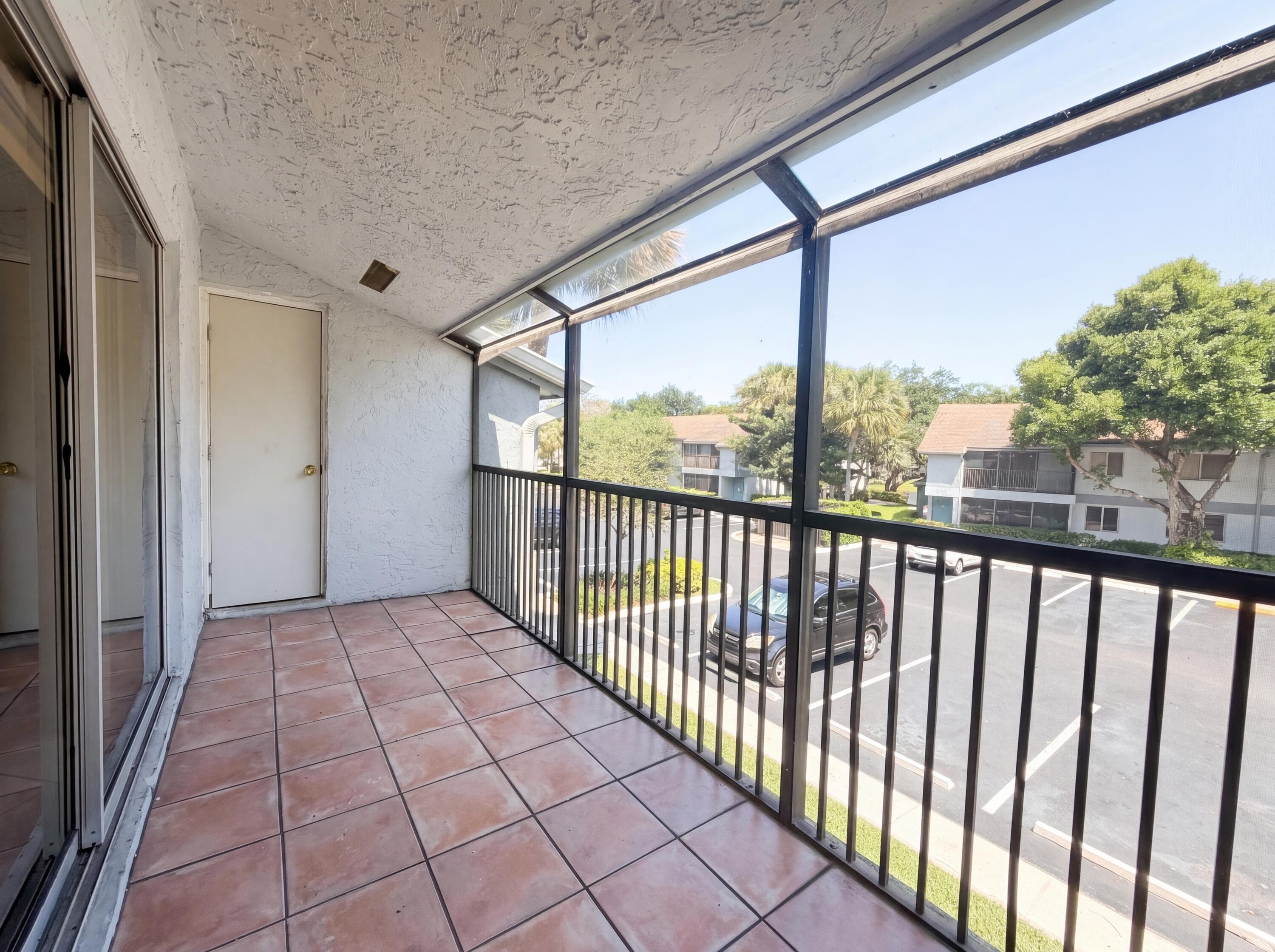 2737 S Oakland Forest Drive 202, Oakland Park, FL 33309 — photo 17 of 18
