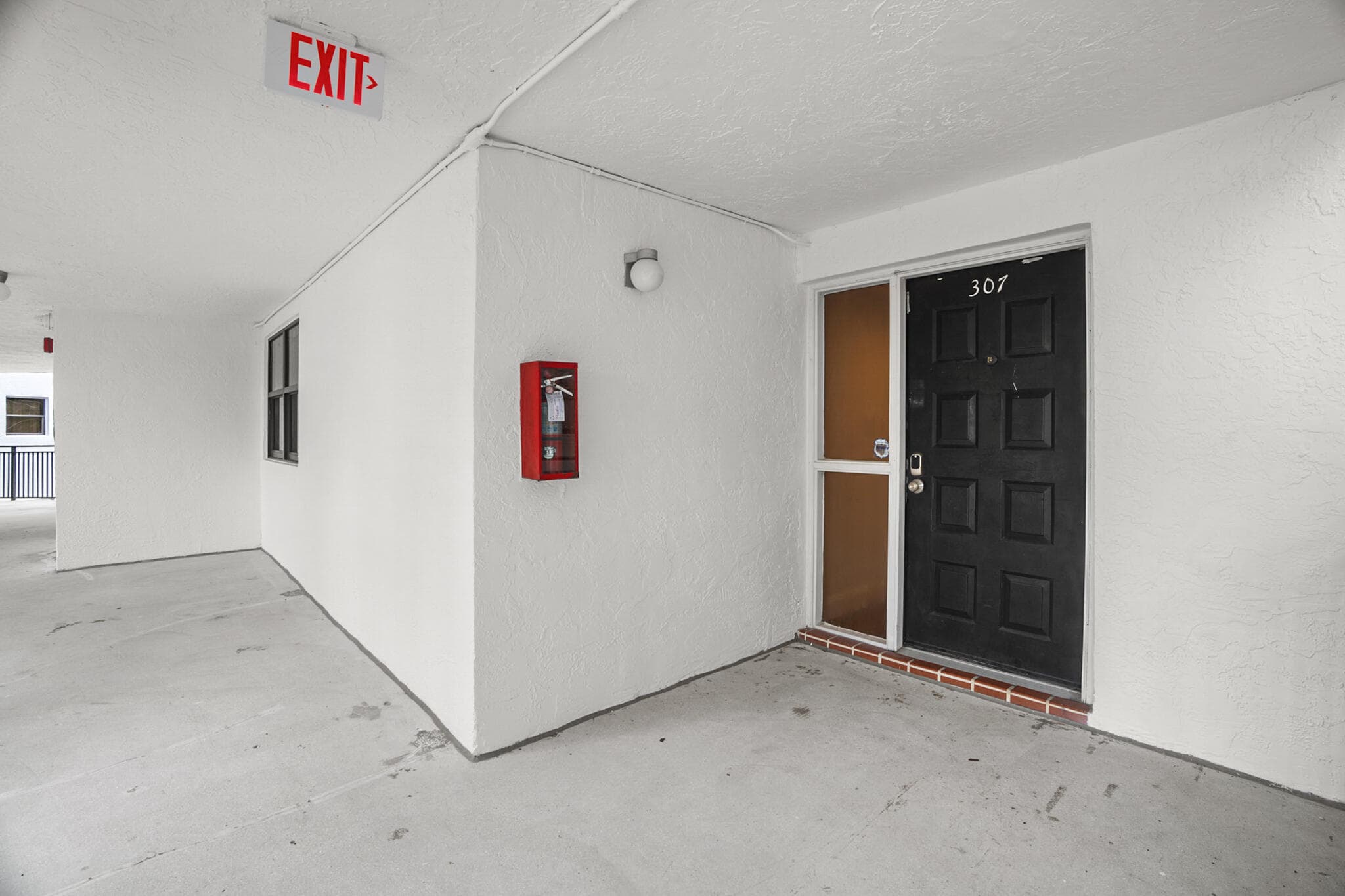 16141 Blatt Boulevard 307, Weston, FL 33326 — photo 2 of 32