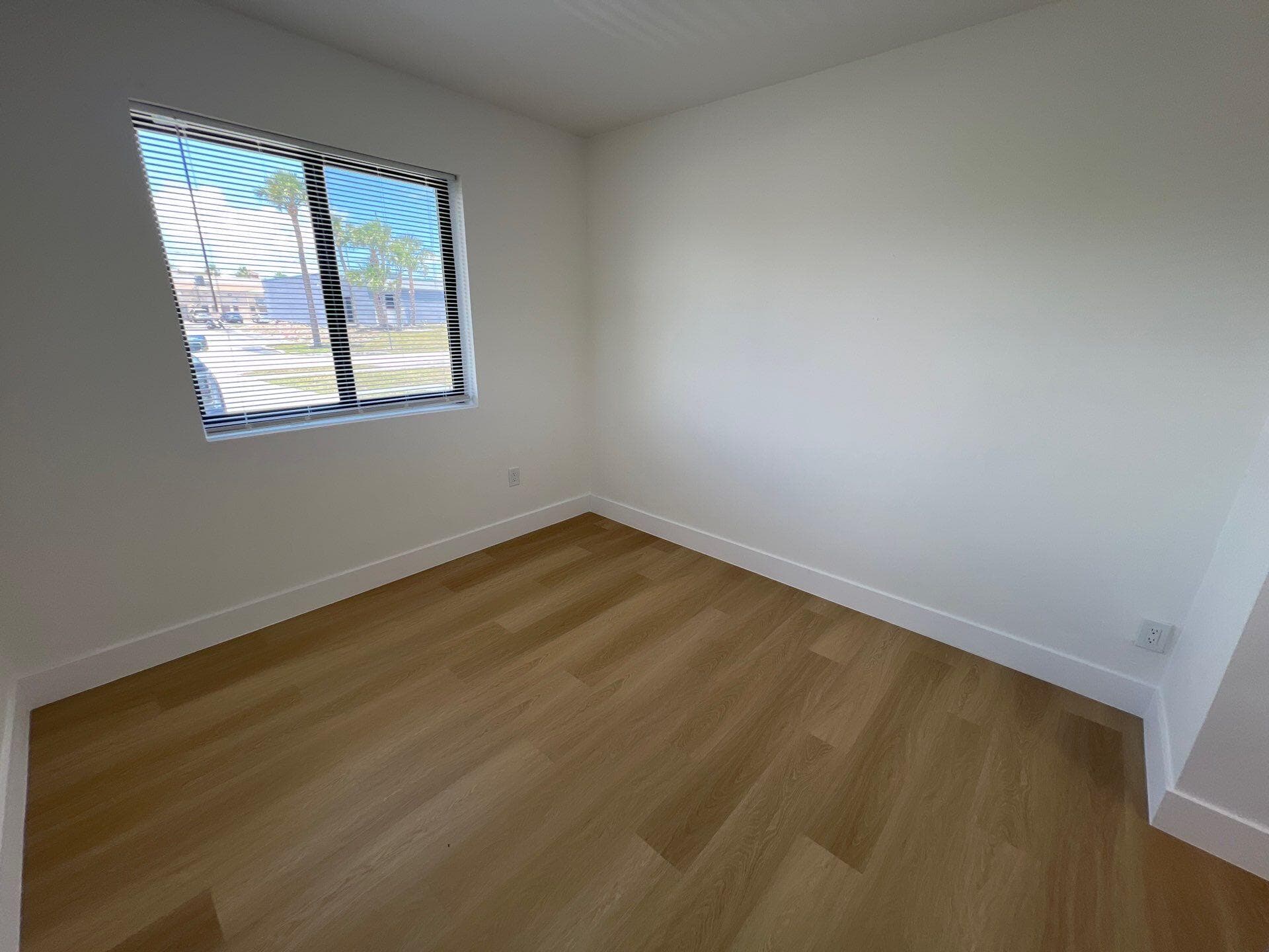 1350 NE 162nd Street 2, North Miami Beach, FL 33162 — photo 9 of 14