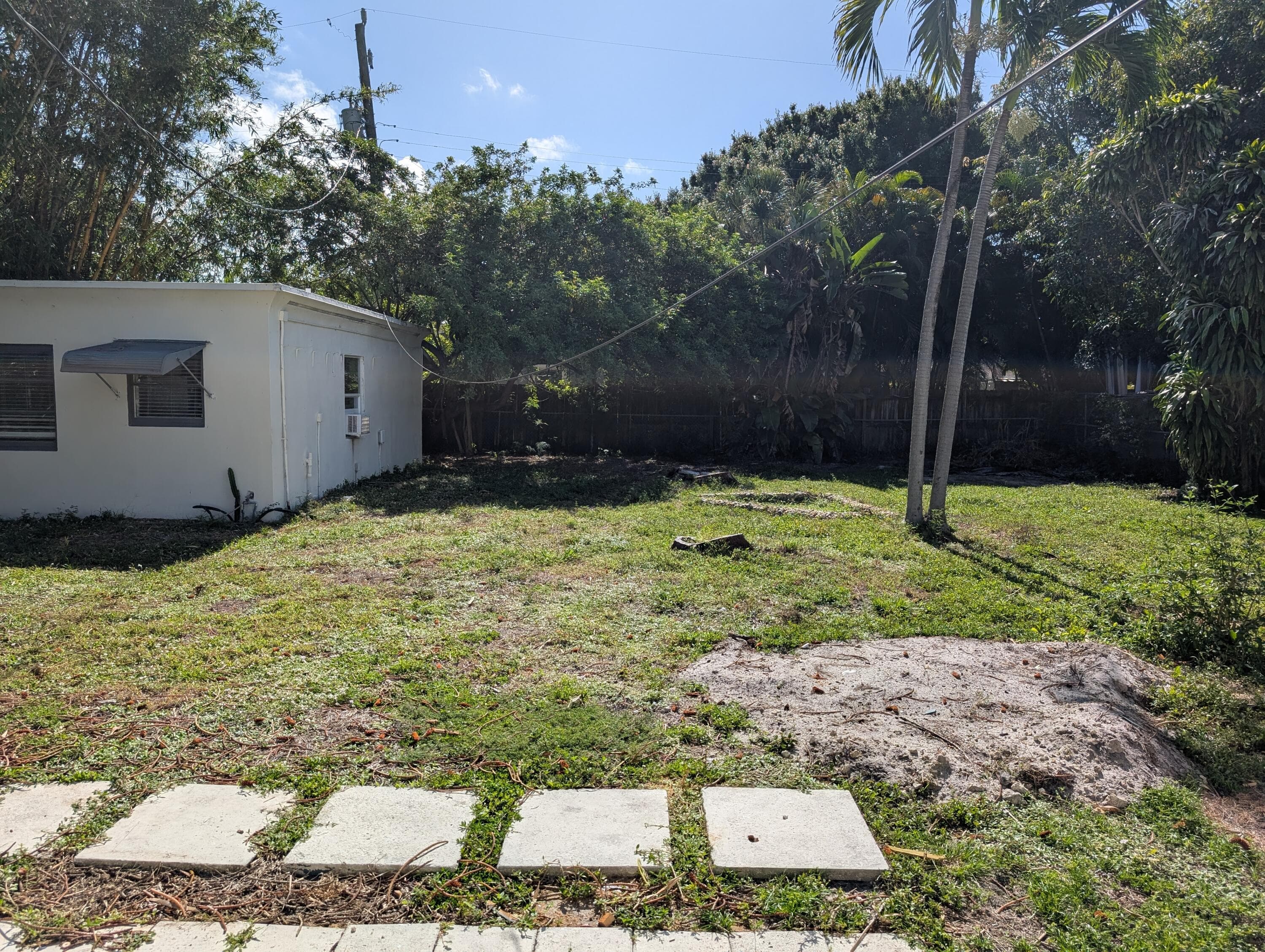 1420 NW 5th Avenue NW, Fort Lauderdale, FL 33311 — photo 2 of 15