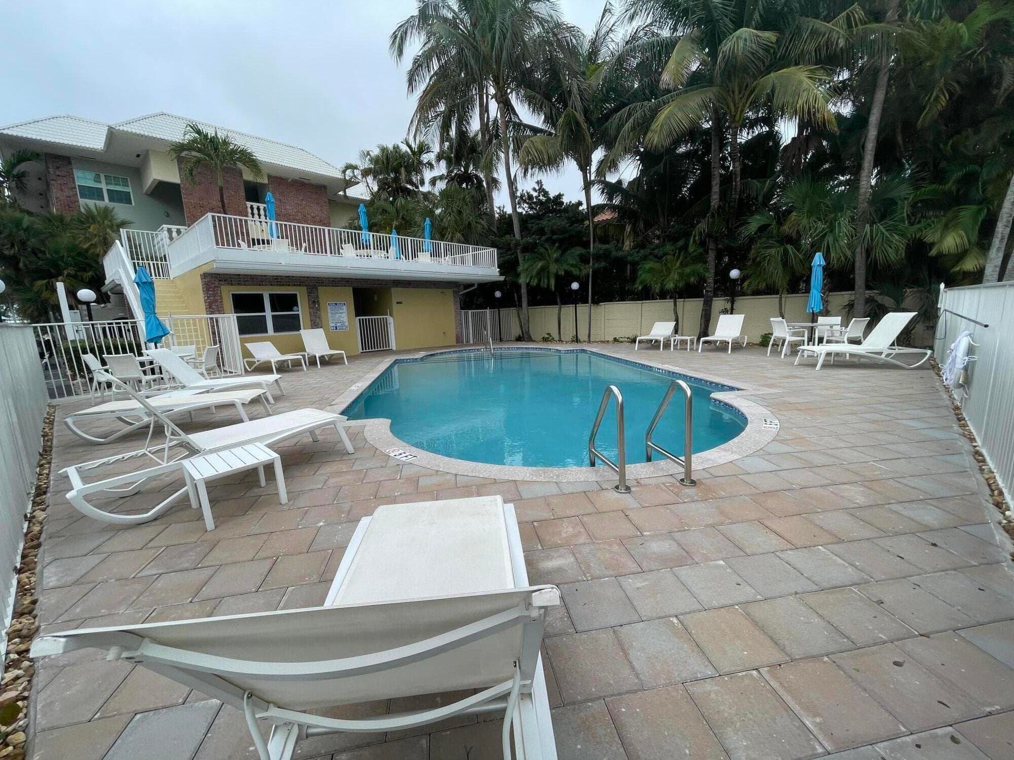 2424 SE 17th Causeway 203b, Fort Lauderdale, FL 33316 — photo 2 of 11
