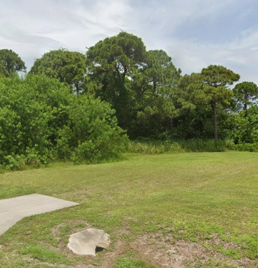 Xxxx Barcelona Avenue, Fort Pierce, FL 34946 — photo 3 of 6