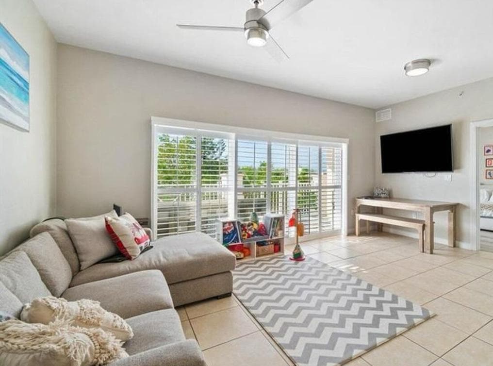 1931 NE 2nd Street 305, Deerfield Beach, FL 33441 — photo 3 of 13