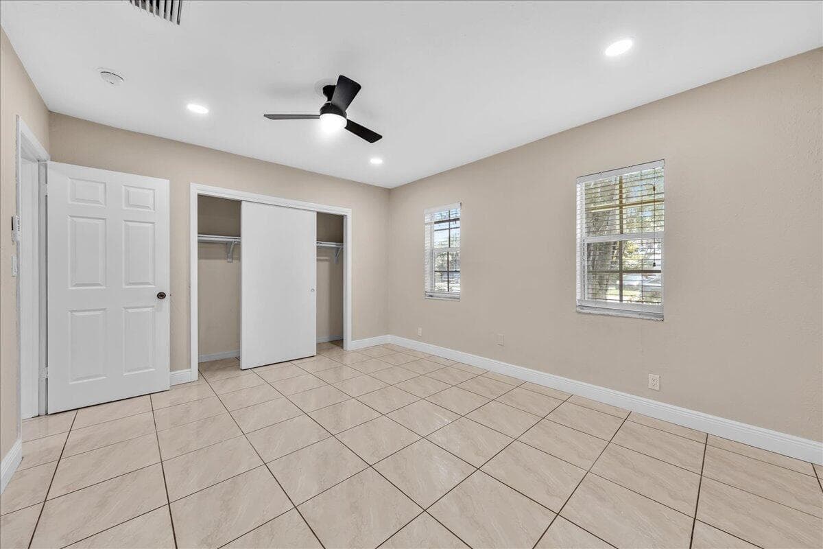 4641 SW 43rd Avenue, Dania Beach, FL 33314 — photo 18 of 29