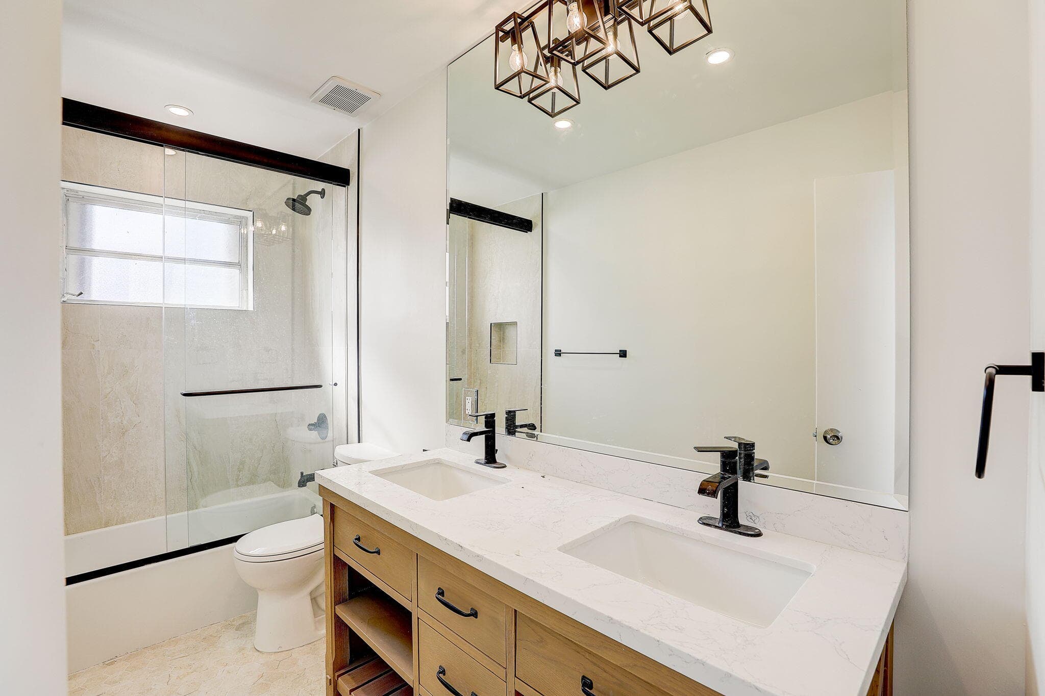 3900 N 45th Avenue, Hollywood, FL 33021 — photo 17 of 43