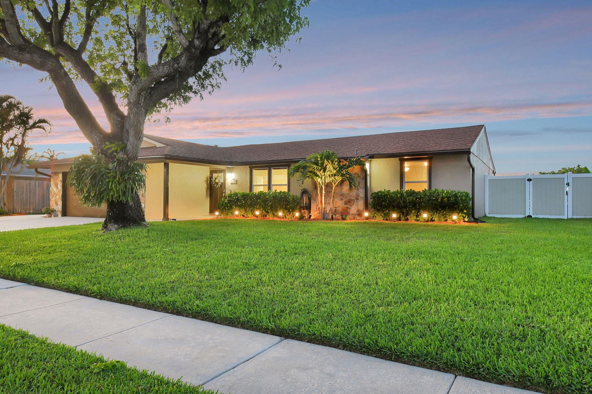 5363 Benjamin Avenue, Boynton Beach, FL 33472 — photo 94 of 117