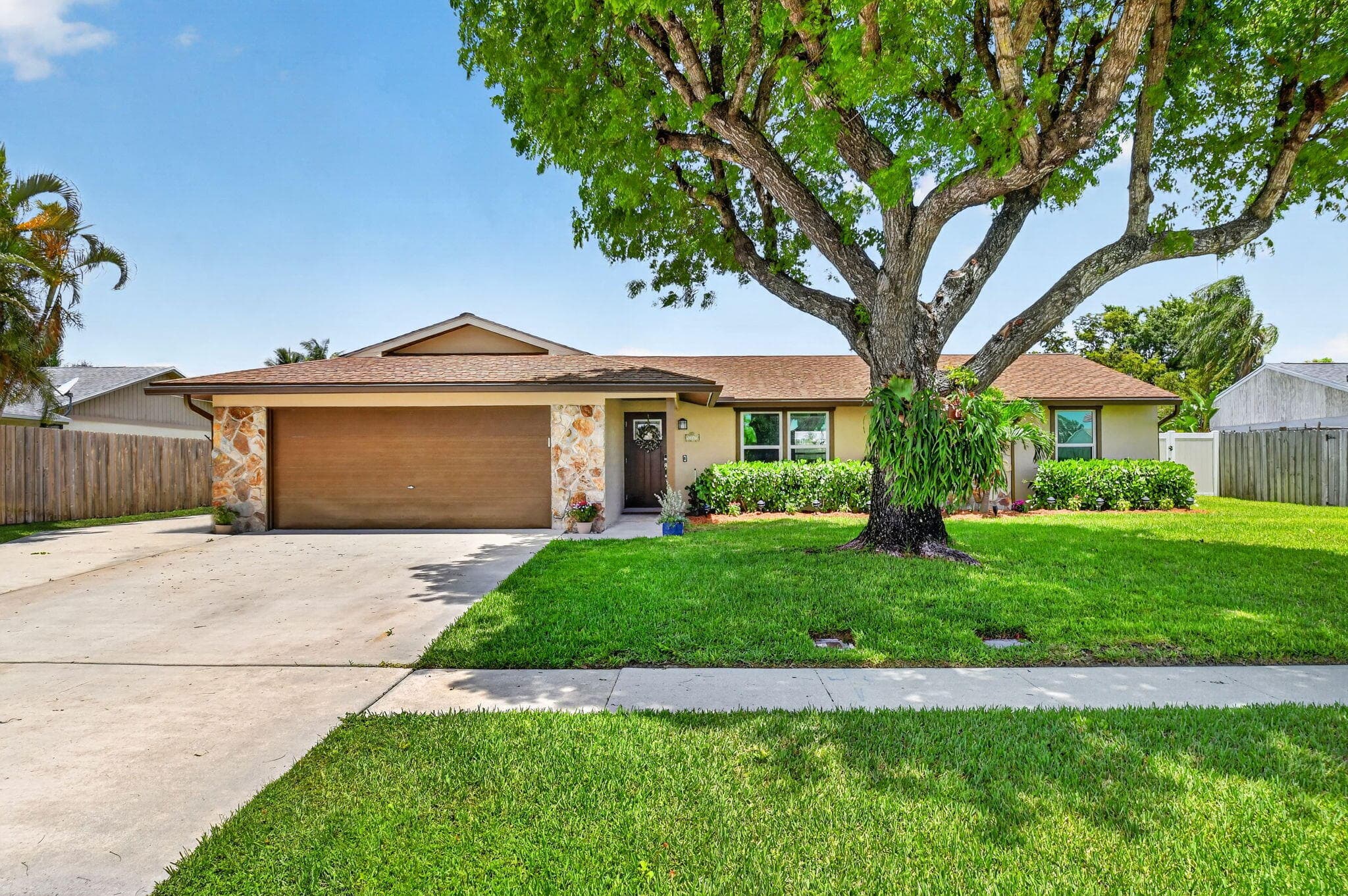 5363 Benjamin Avenue, Boynton Beach, FL 33472 — photo 113 of 117
