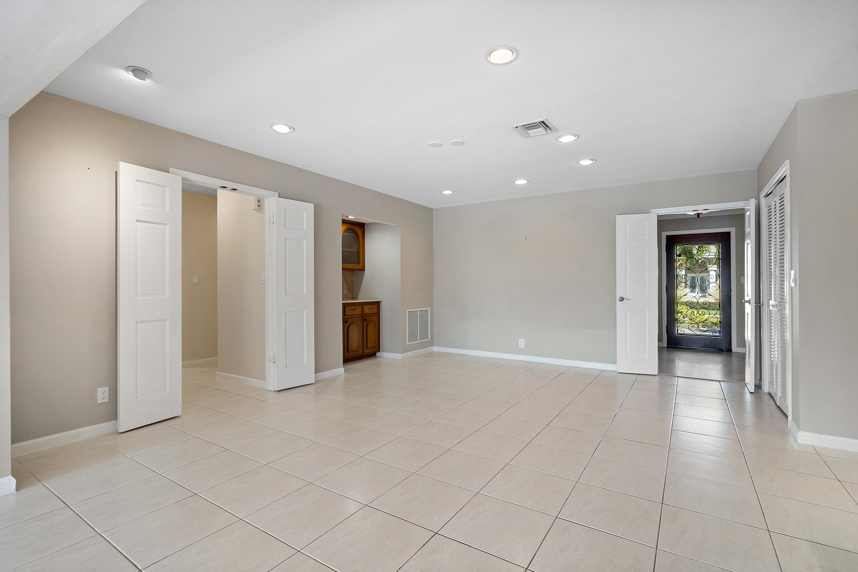 3731 NE 29th Avenue, Lighthouse Point, FL 33064 — photo 7 of 40