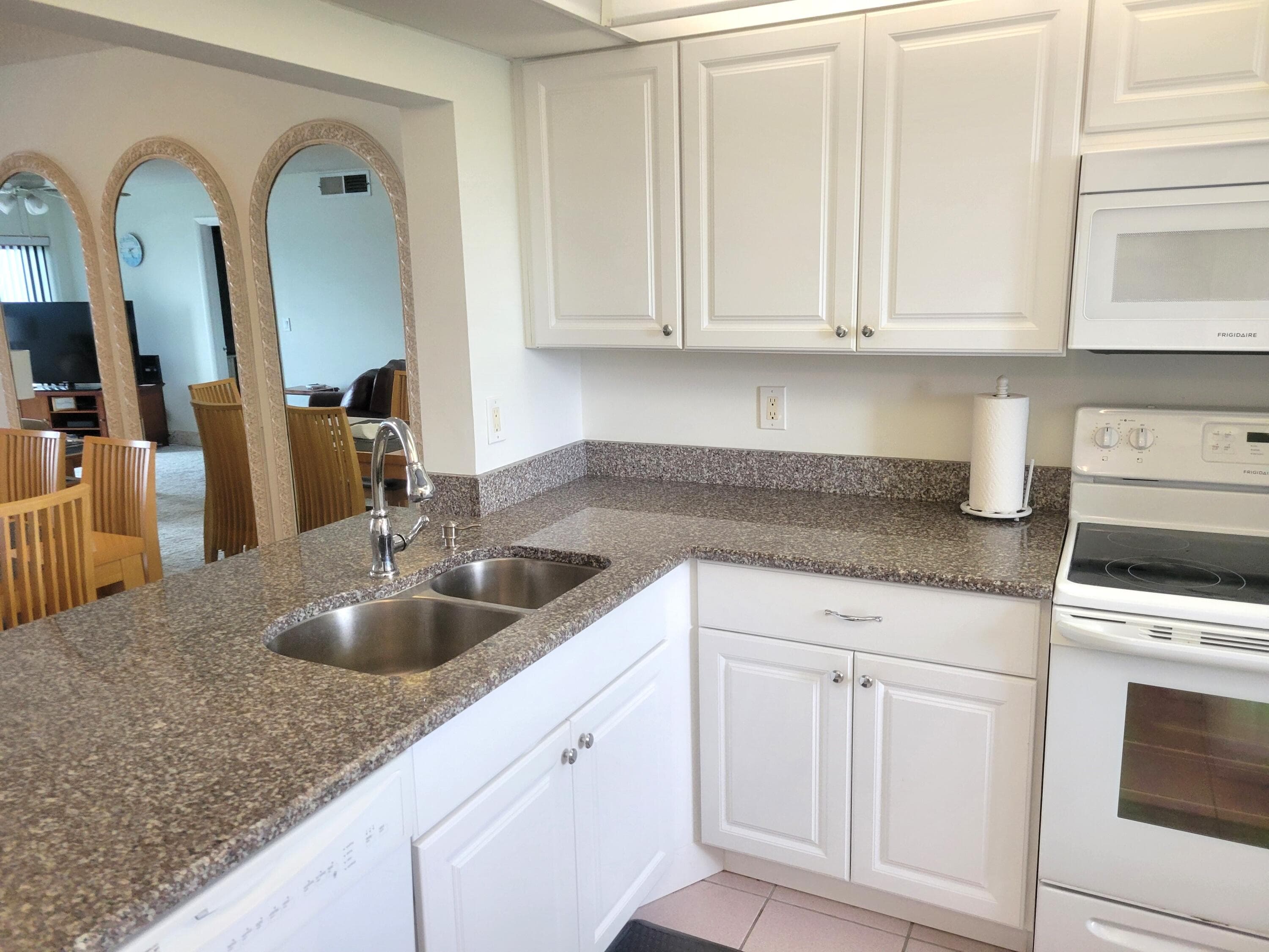 10152 S Ocean Drive 418b, Jensen Beach, FL 34957 — photo 10 of 39