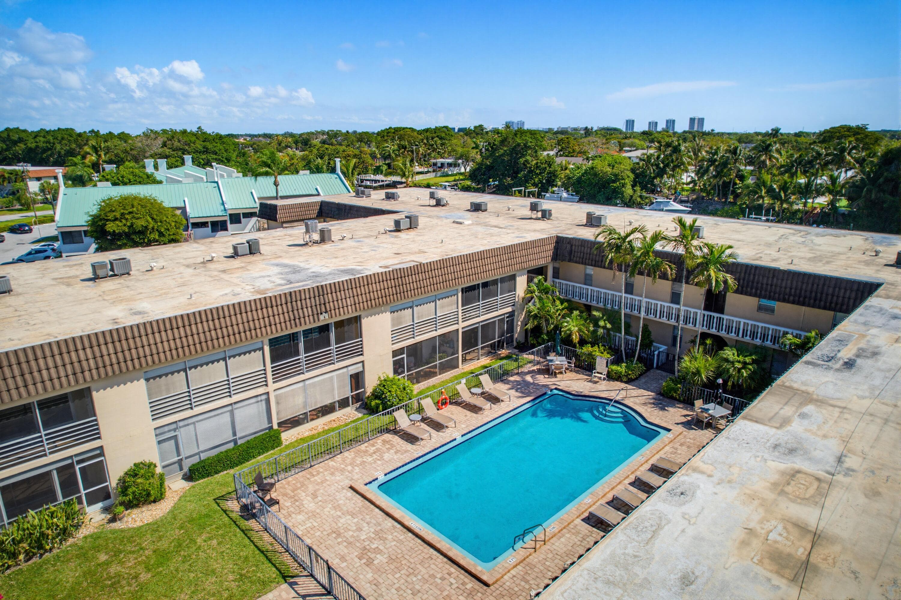 342 Southwind Drive 118, North Palm Beach, FL 33408 — photo 4 of 38