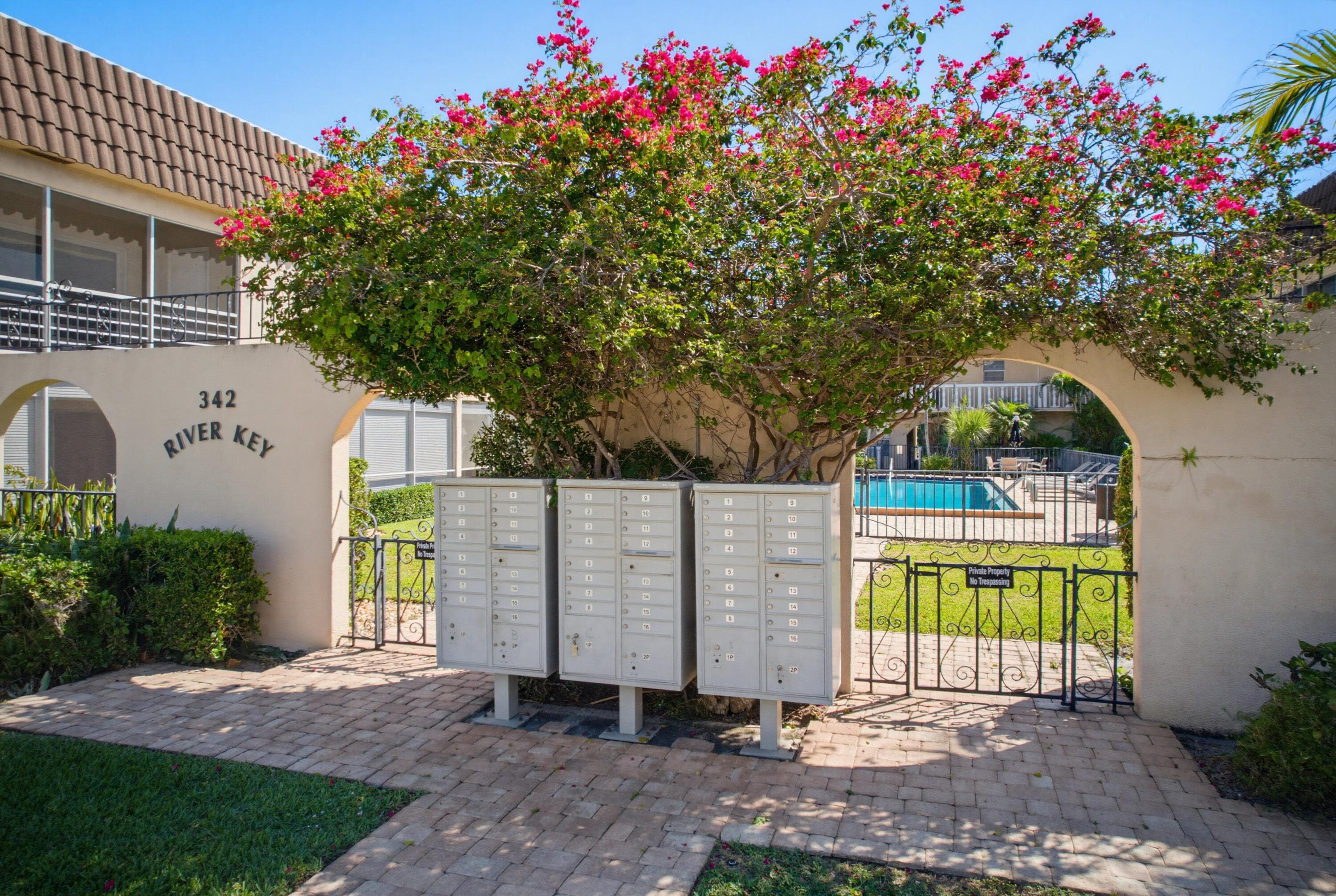 342 Southwind Drive 118, North Palm Beach, FL 33408 — photo 1 of 38