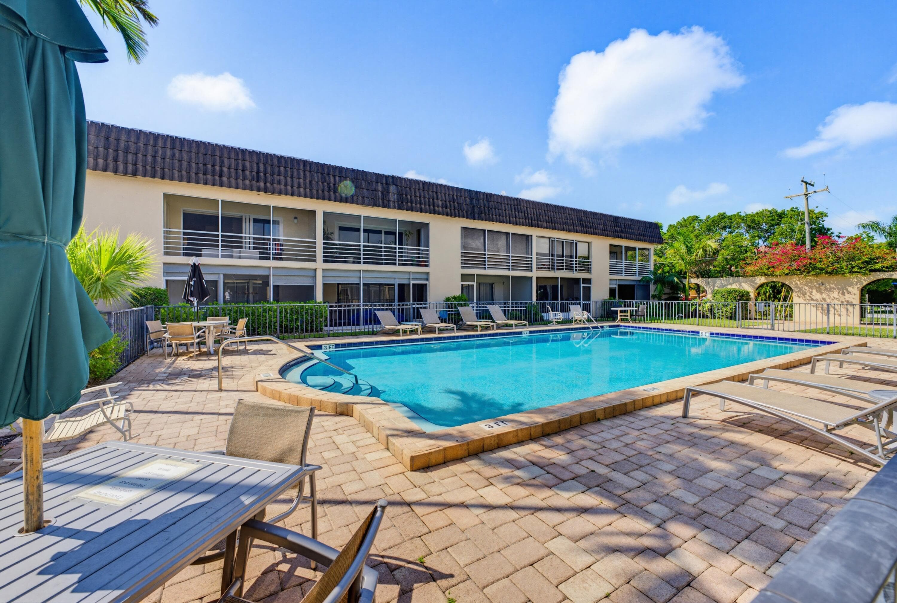 342 Southwind Drive 118, North Palm Beach, FL 33408 — photo 32 of 38