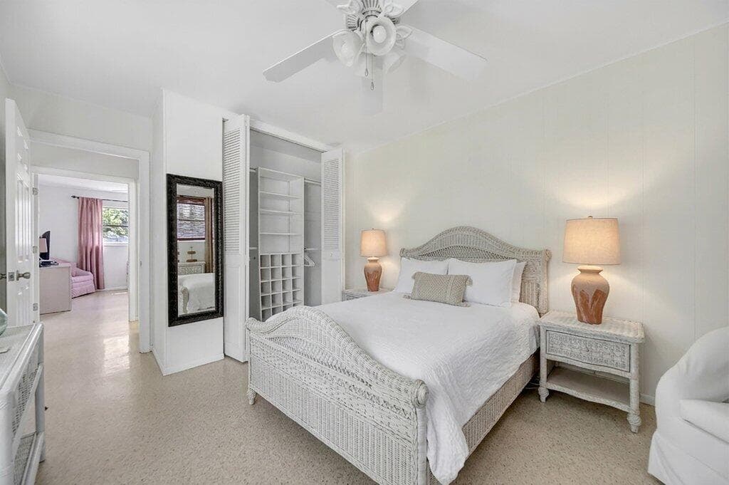 262 SE Monterey Avenue, Stuart, FL 34996 — photo 31 of 43