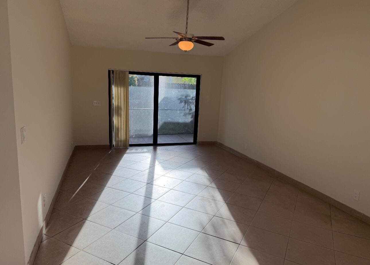 9085 W Highland Pines Drive, Palm Beach Gardens, FL 33418 — photo 5 of 8