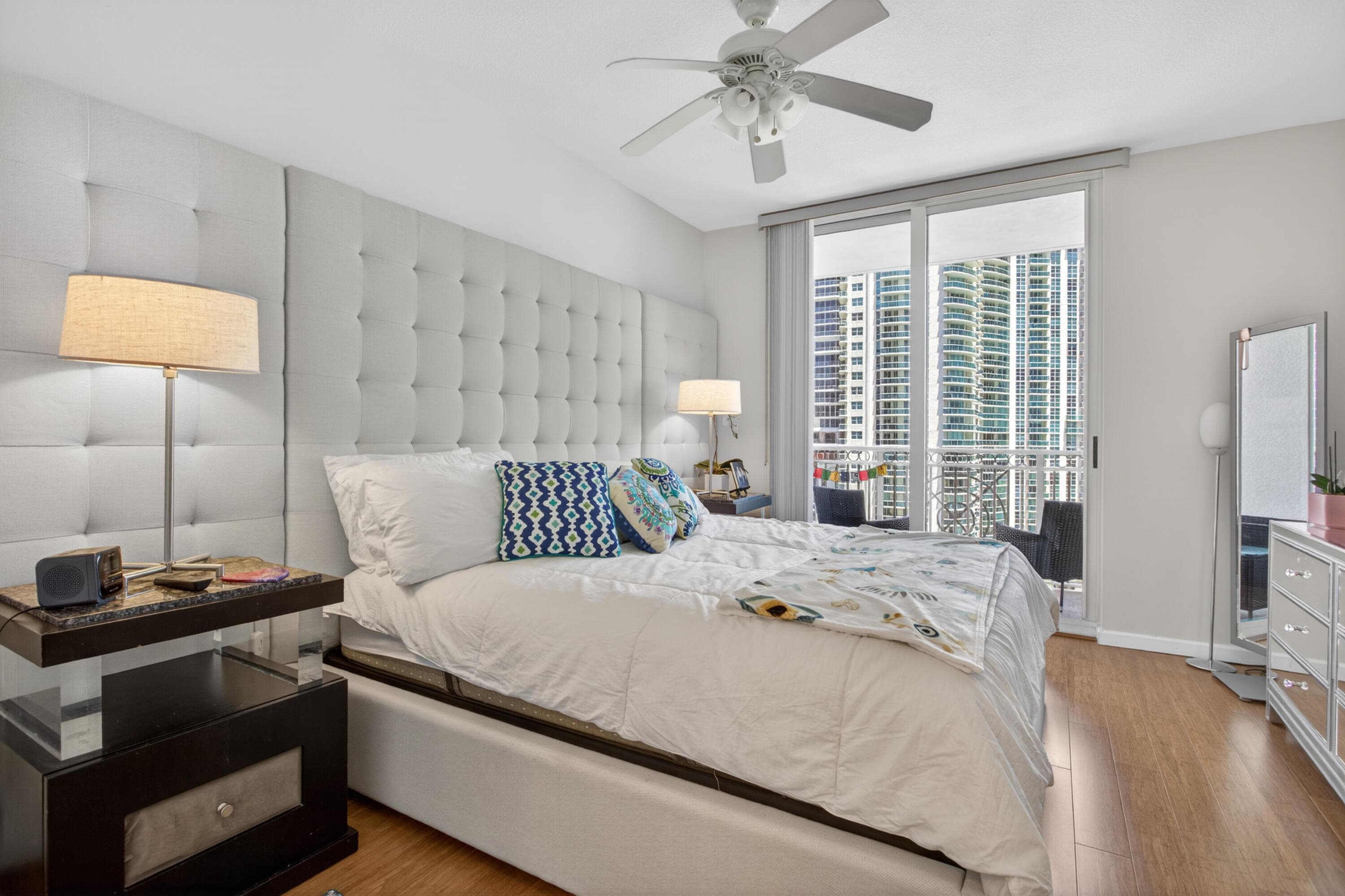511 SE 5th Avenue 1102, Fort Lauderdale, FL 33301 — photo 27 of 54