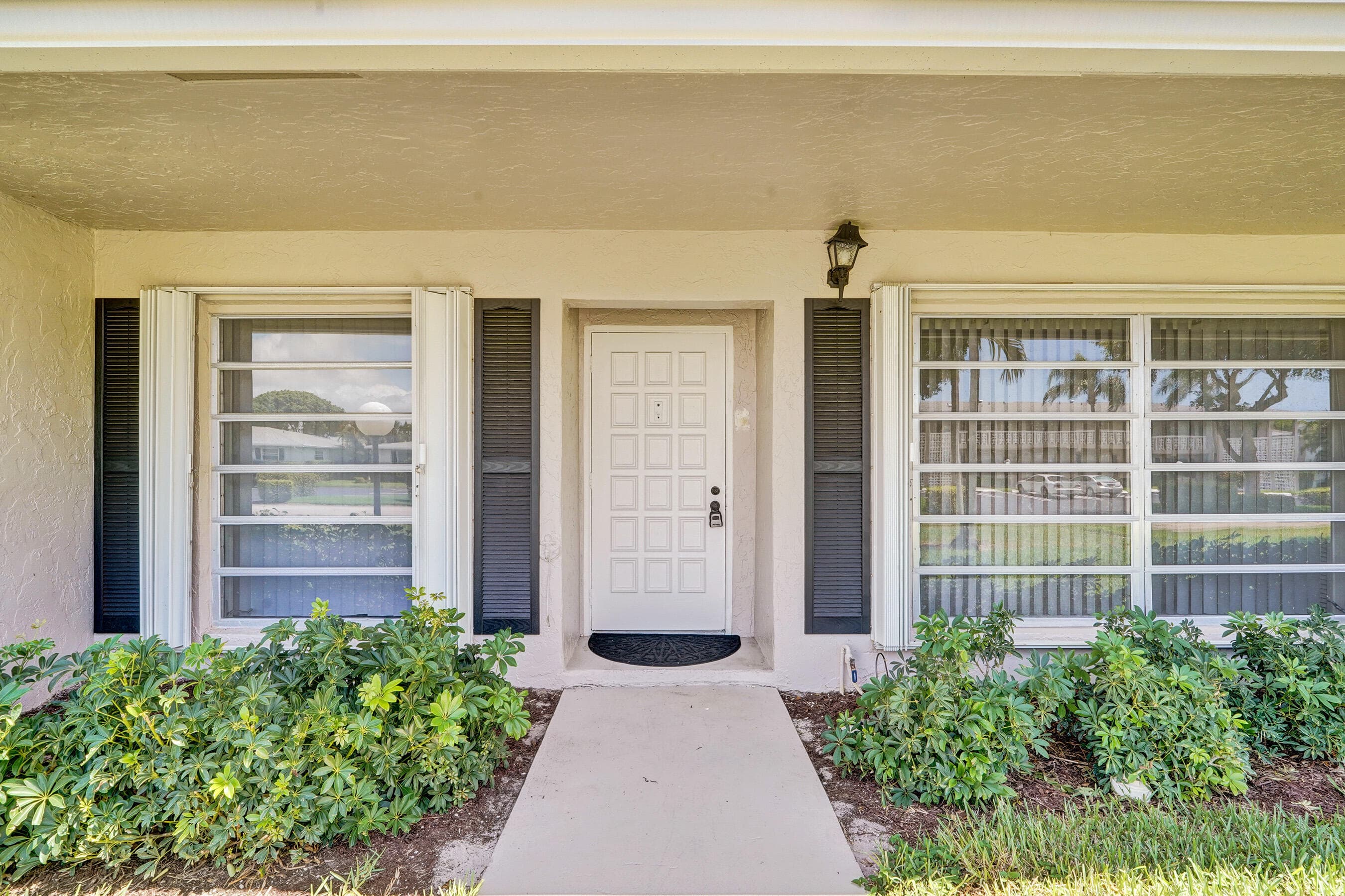 2521 Juniper Drive 11-b, Delray Beach, FL 33445 — photo 3 of 41