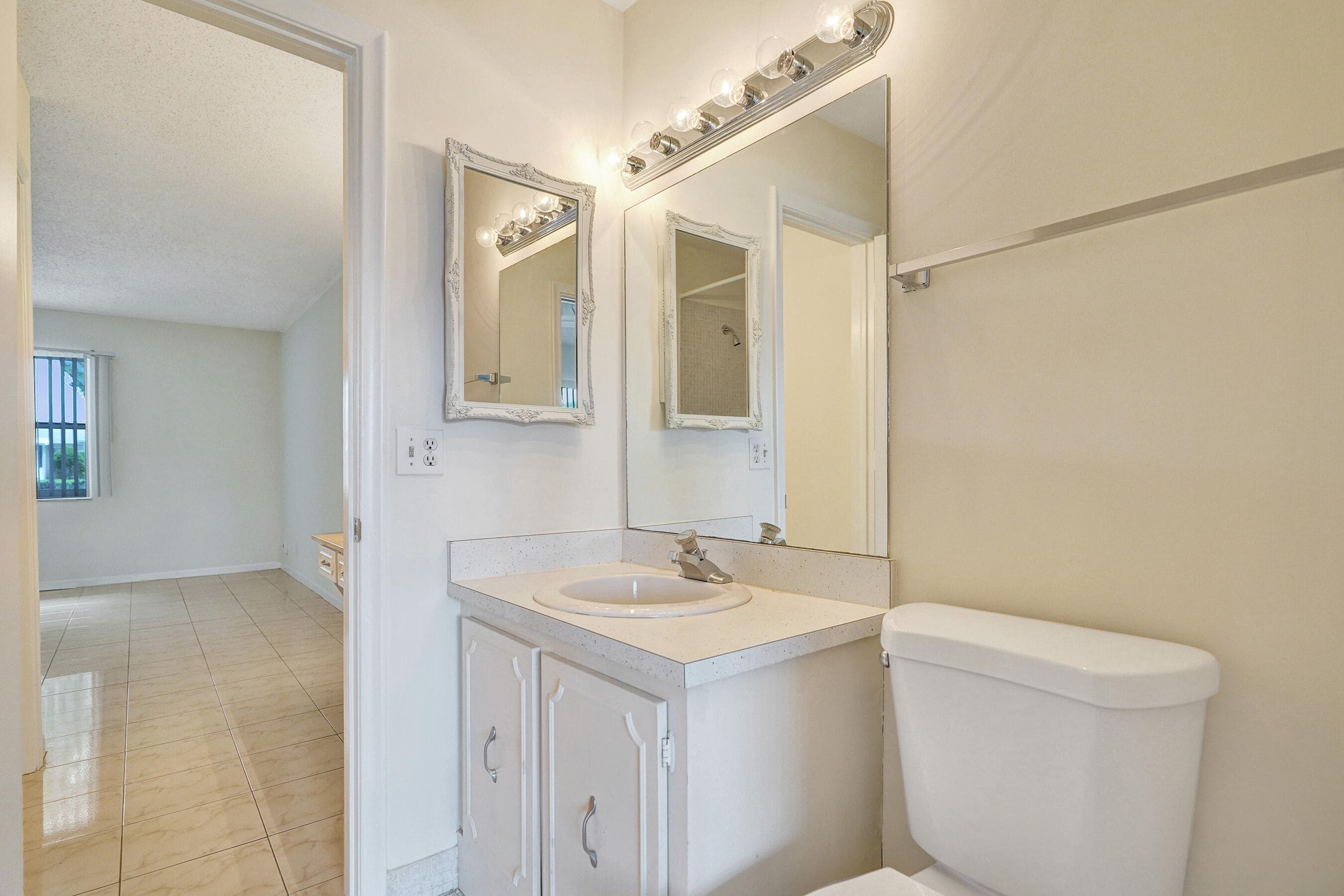 2521 Juniper Drive 11-b, Delray Beach, FL 33445 — photo 21 of 41