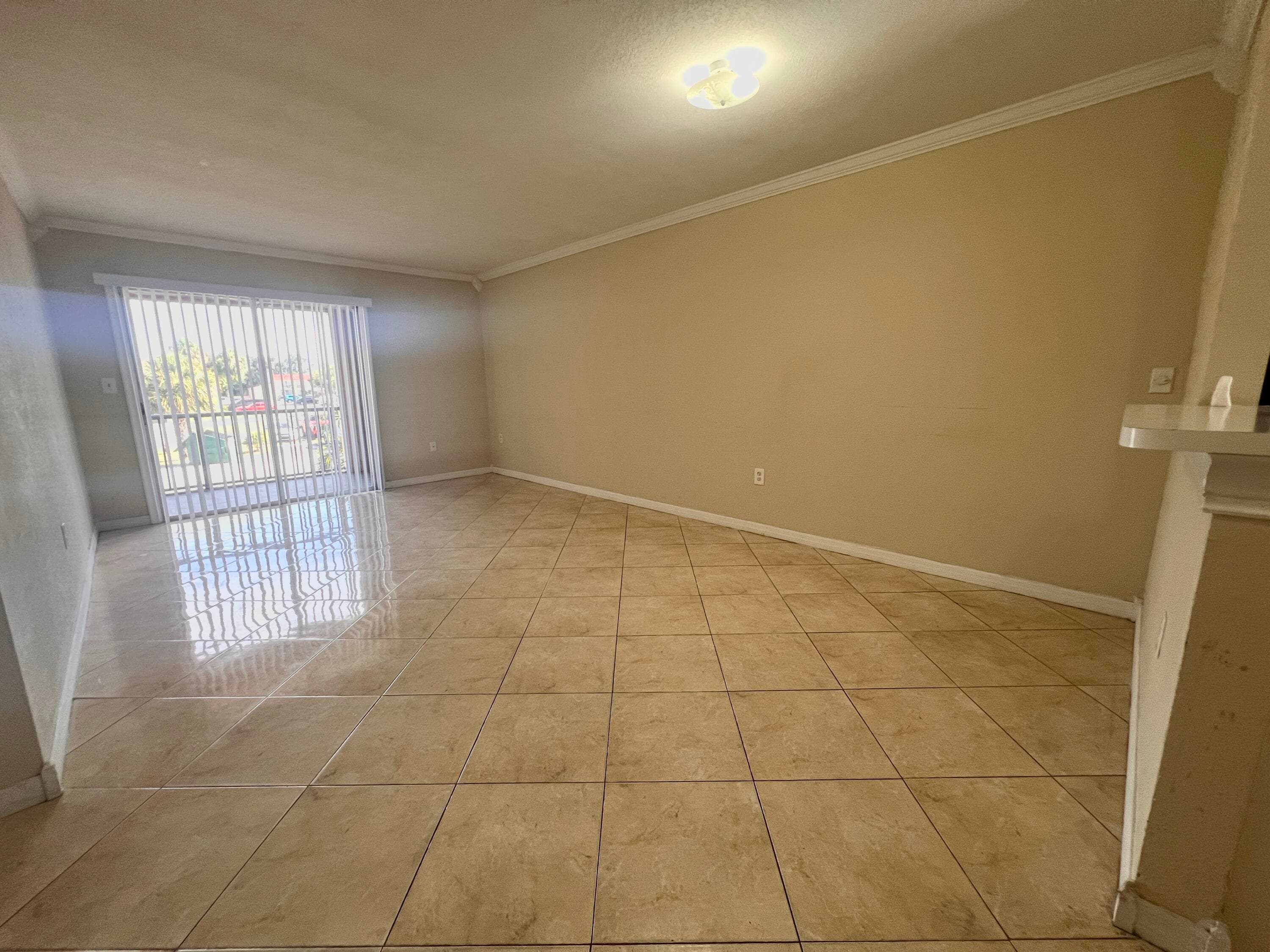 6034 Forest Hill Boulevard 209, West Palm Beach, FL 33415 — photo 6 of 23