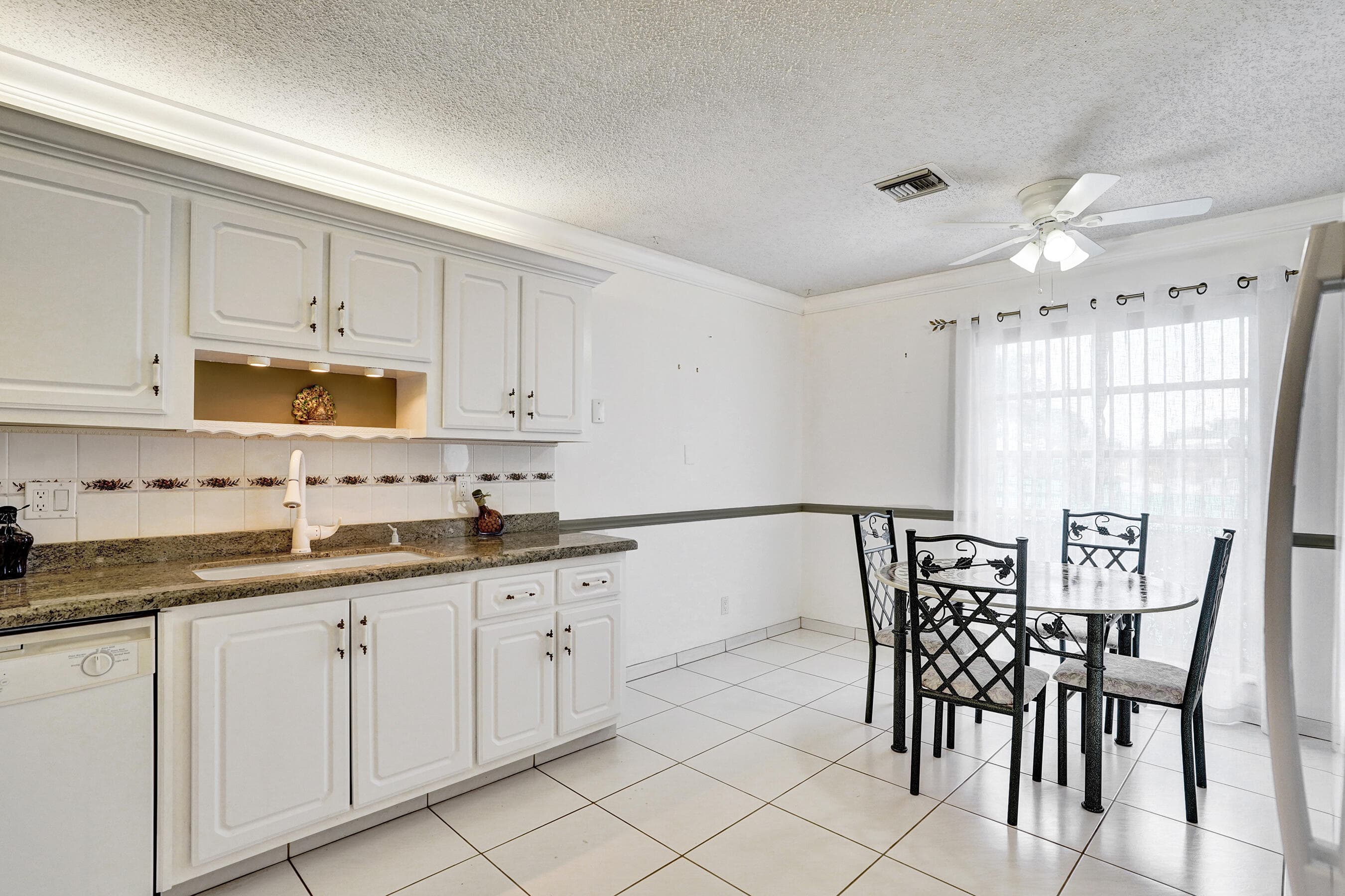 2331 Croton Lane 101-a, Delray Beach, FL 33445 — photo 8 of 39
