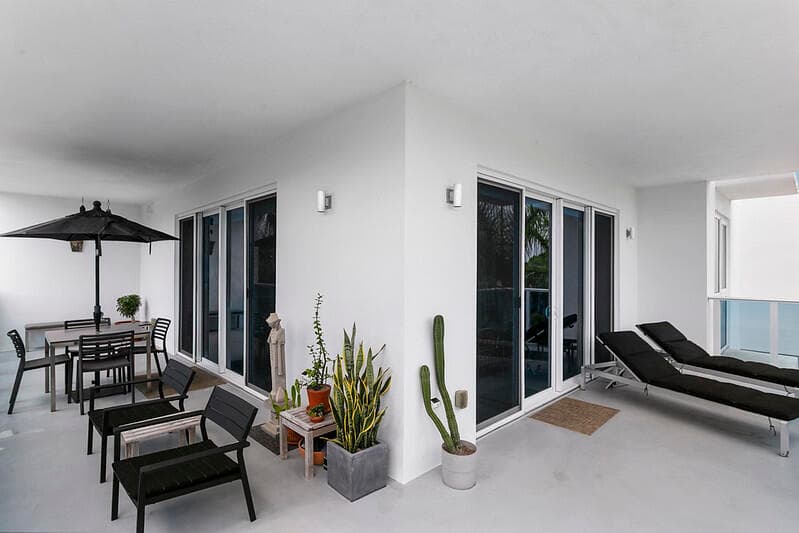 1 S Palmway 303, Lake Worth Beach, FL 33460 — photo 8 of 35