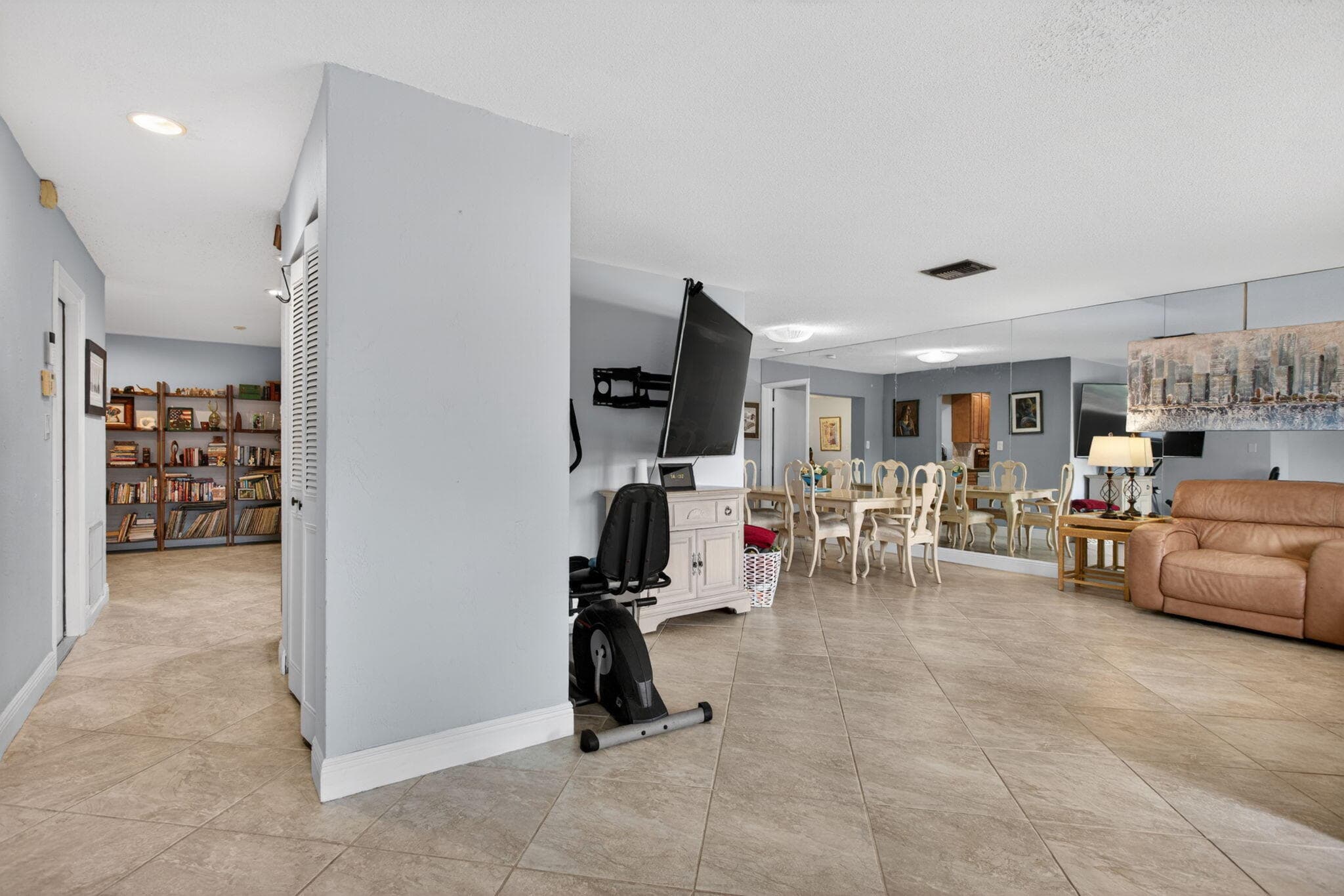 7306 NW 94th Way, Tamarac, FL 33321 — photo 4 of 50