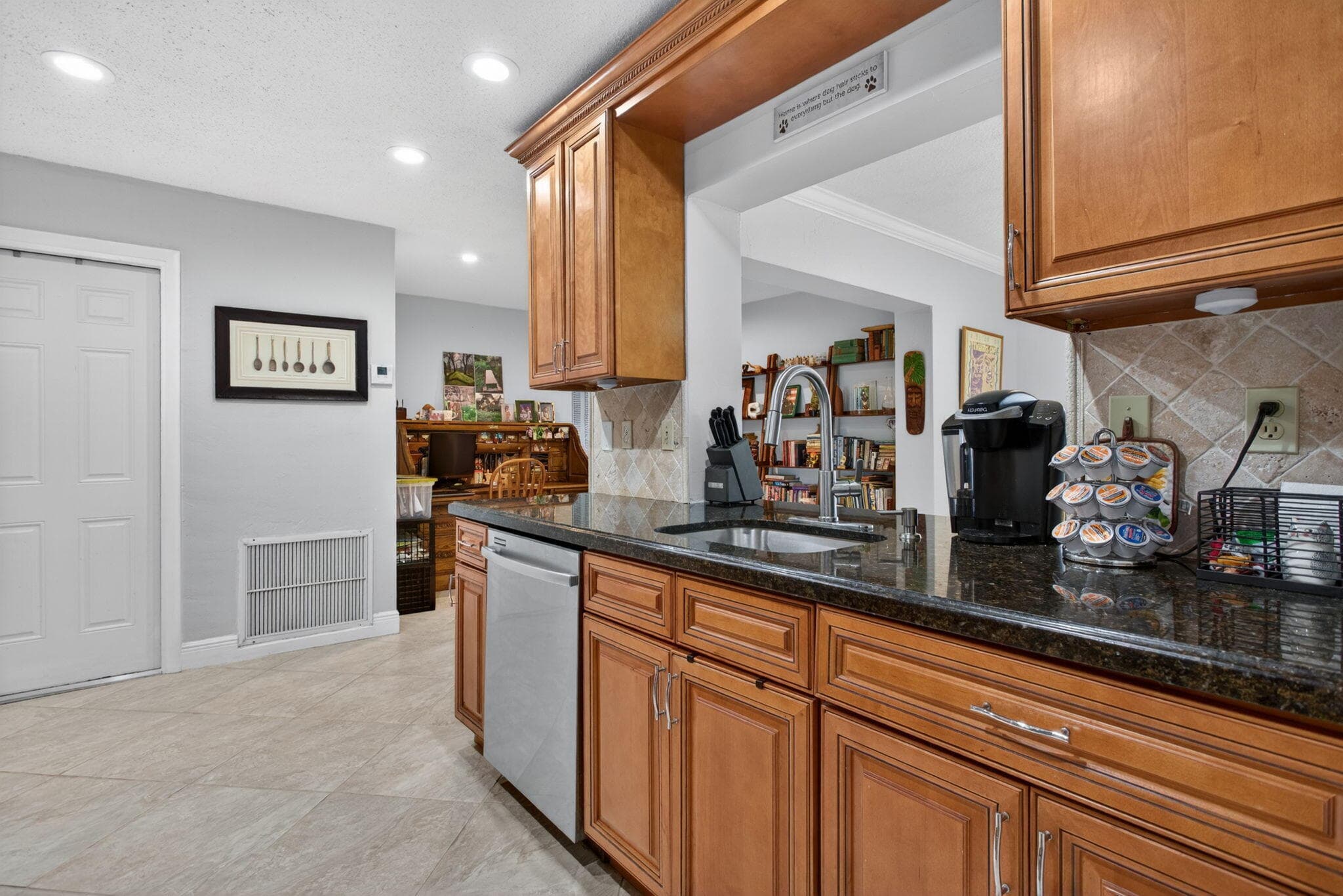 7306 NW 94th Way, Tamarac, FL 33321 — photo 6 of 50