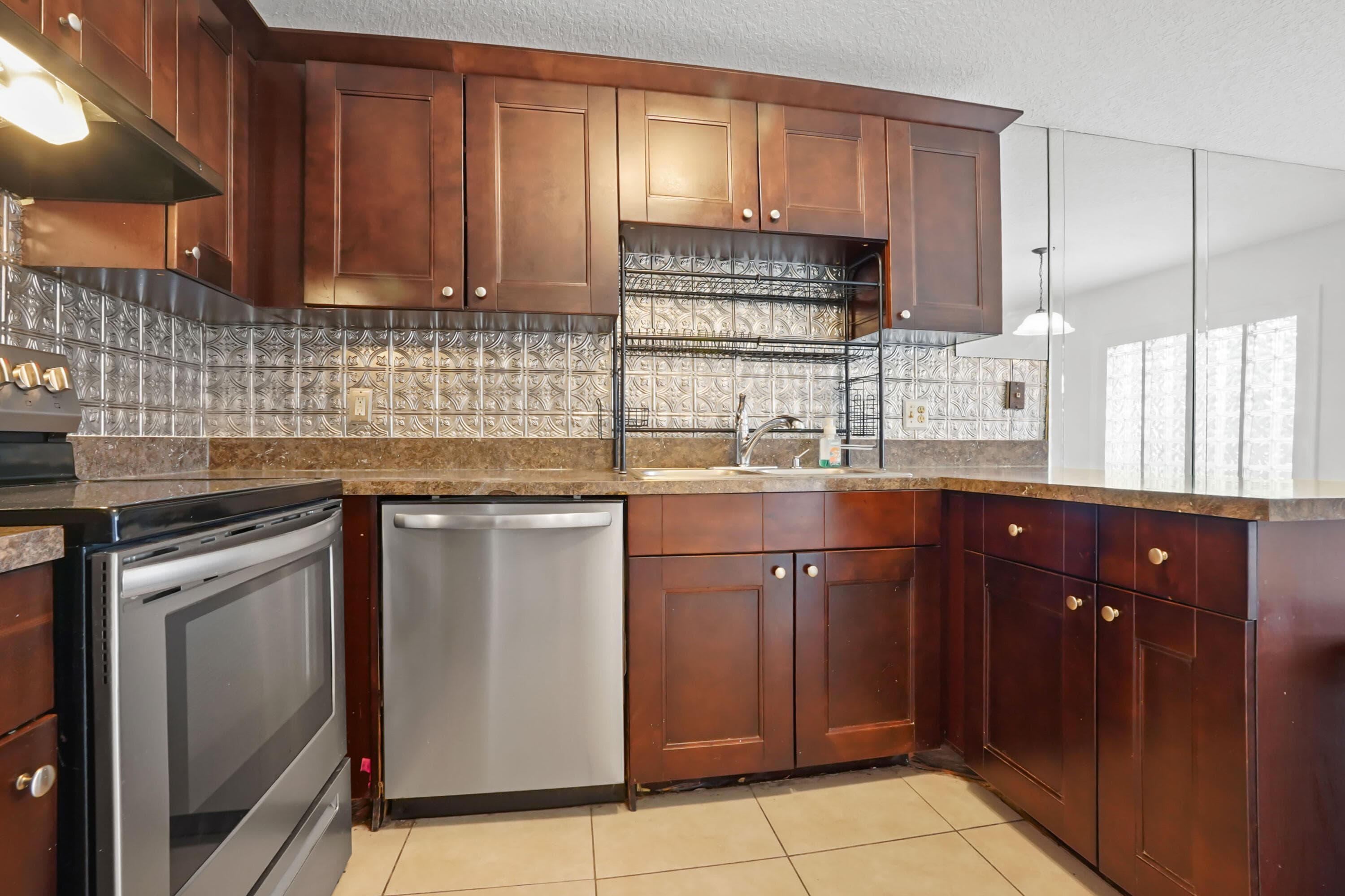 1600 Forest Lakes Circle D, West Palm Beach, FL 33406 — photo 6 of 28
