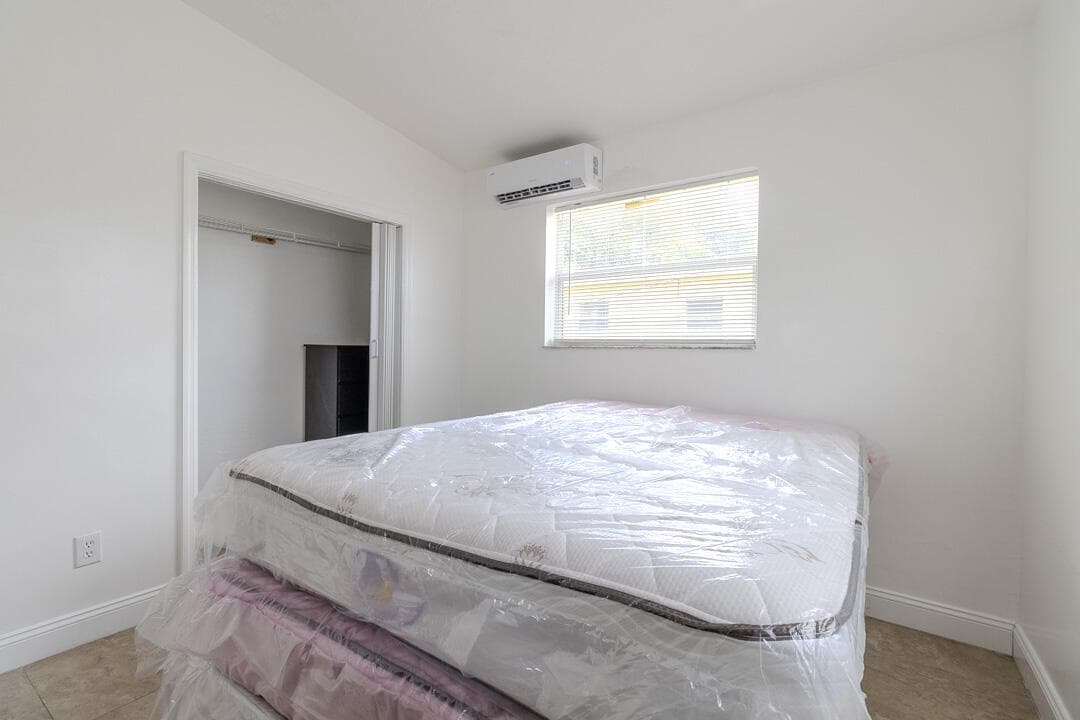630 NW 15th Terrace 1-2, Fort Lauderdale, FL 33311 — photo 11 of 12