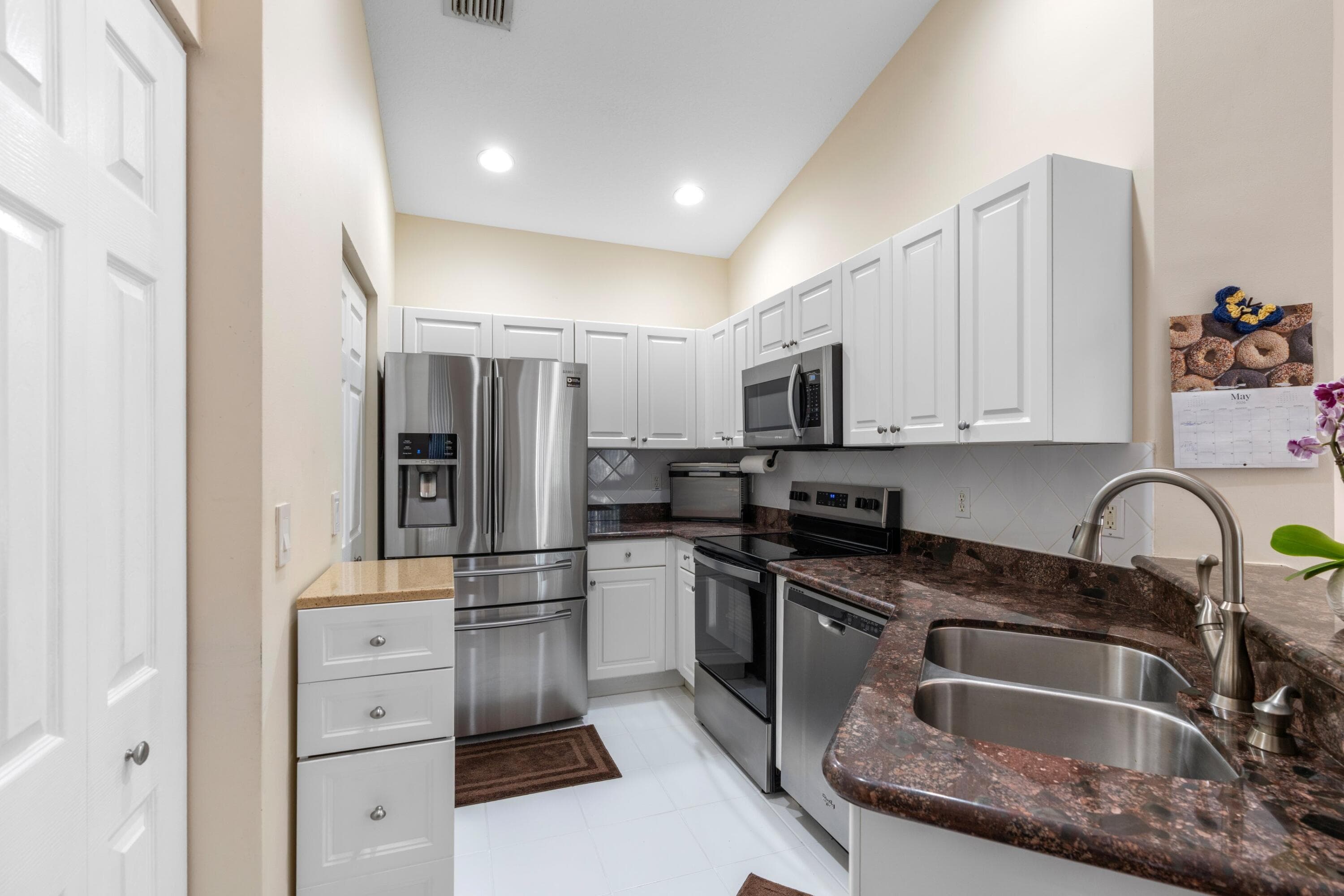 6402 Park Lake Circle, Boynton Beach, FL 33437 — photo 8 of 24