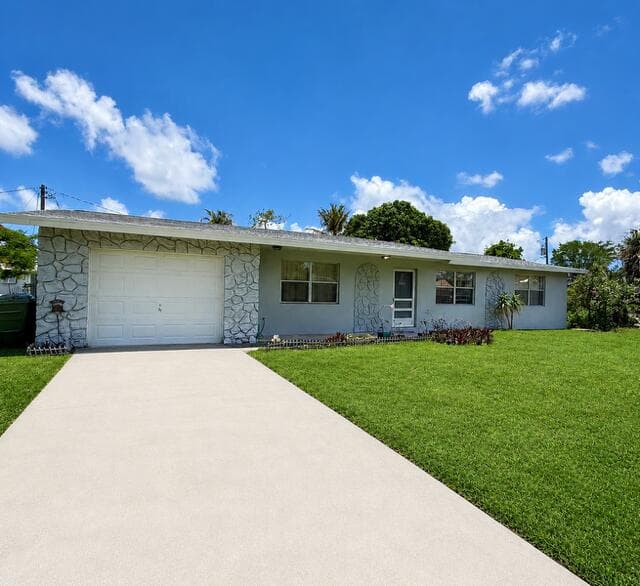 717 SE Alamanda Circle, Stuart, FL 34996 — photo 2 of 20