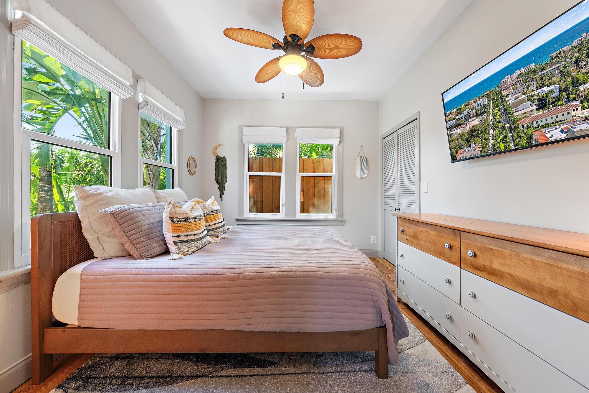 823 Selkirk Street S, West Palm Beach, FL 33405 — photo 19 of 35