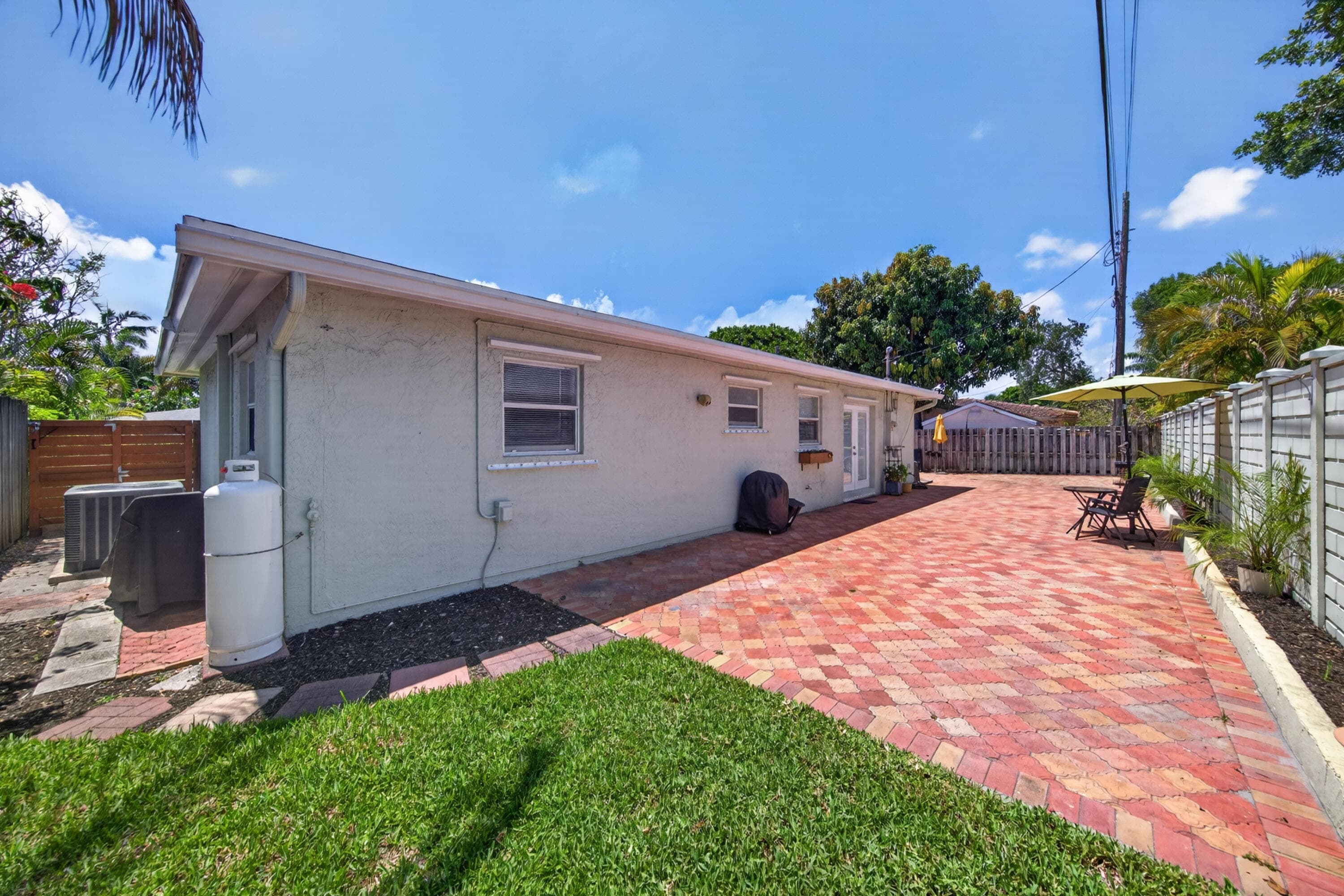 2216 NW 2nd Avenue, Wilton Manors, FL 33311 — photo 8 of 55