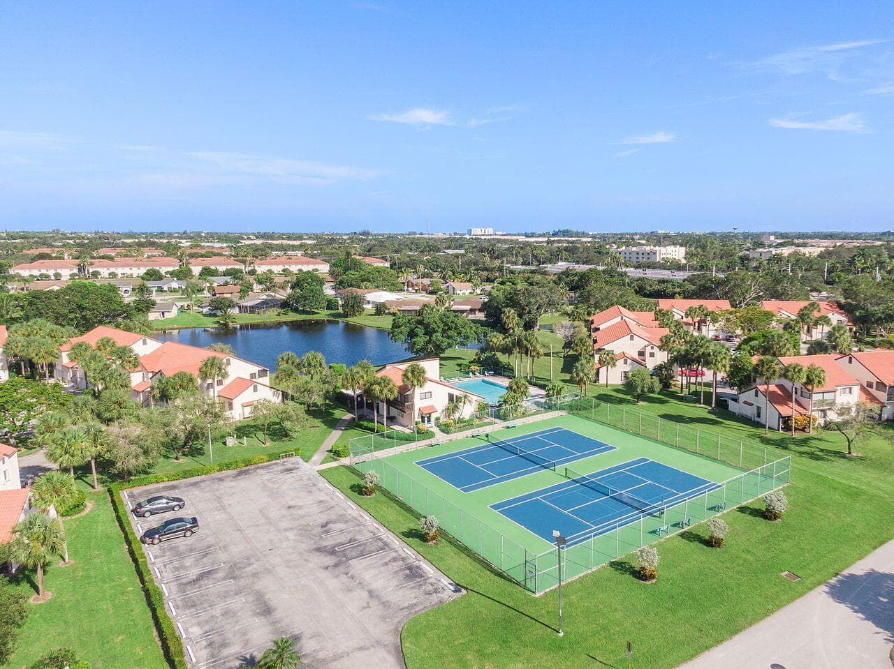 21 Vía De Casas Norte, Boynton Beach, FL 33426 — photo 29 of 33