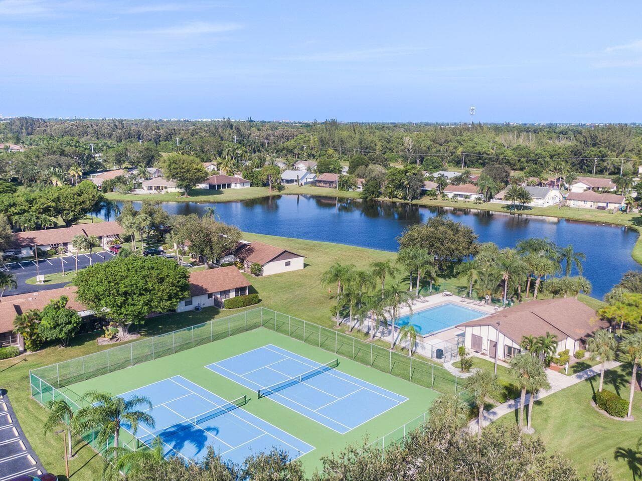 21 Vía De Casas Norte, Boynton Beach, FL 33426 — photo 6 of 33