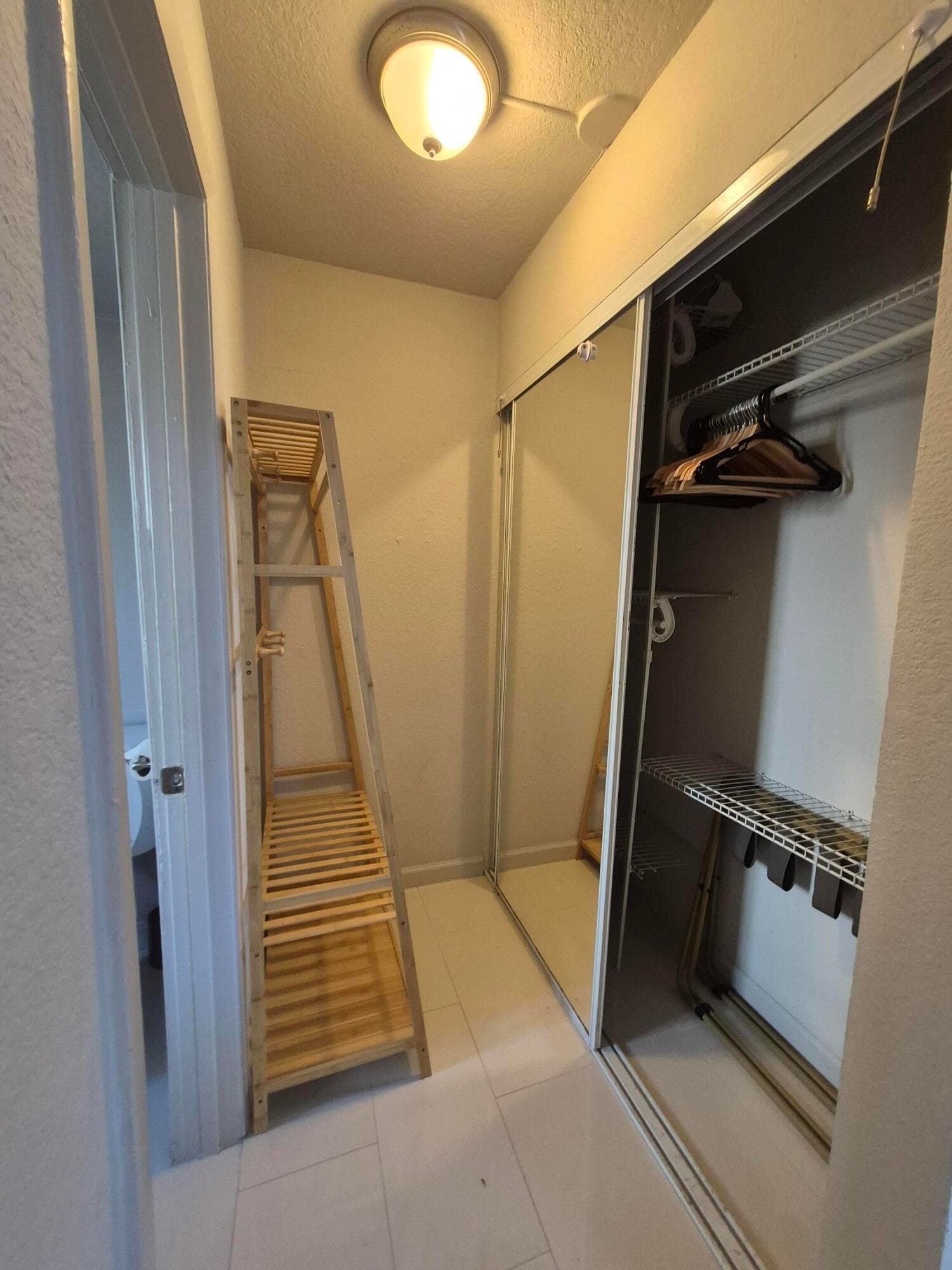 1007 SE 2nd Court 1-, Fort Lauderdale, FL 33301 — photo 6 of 8