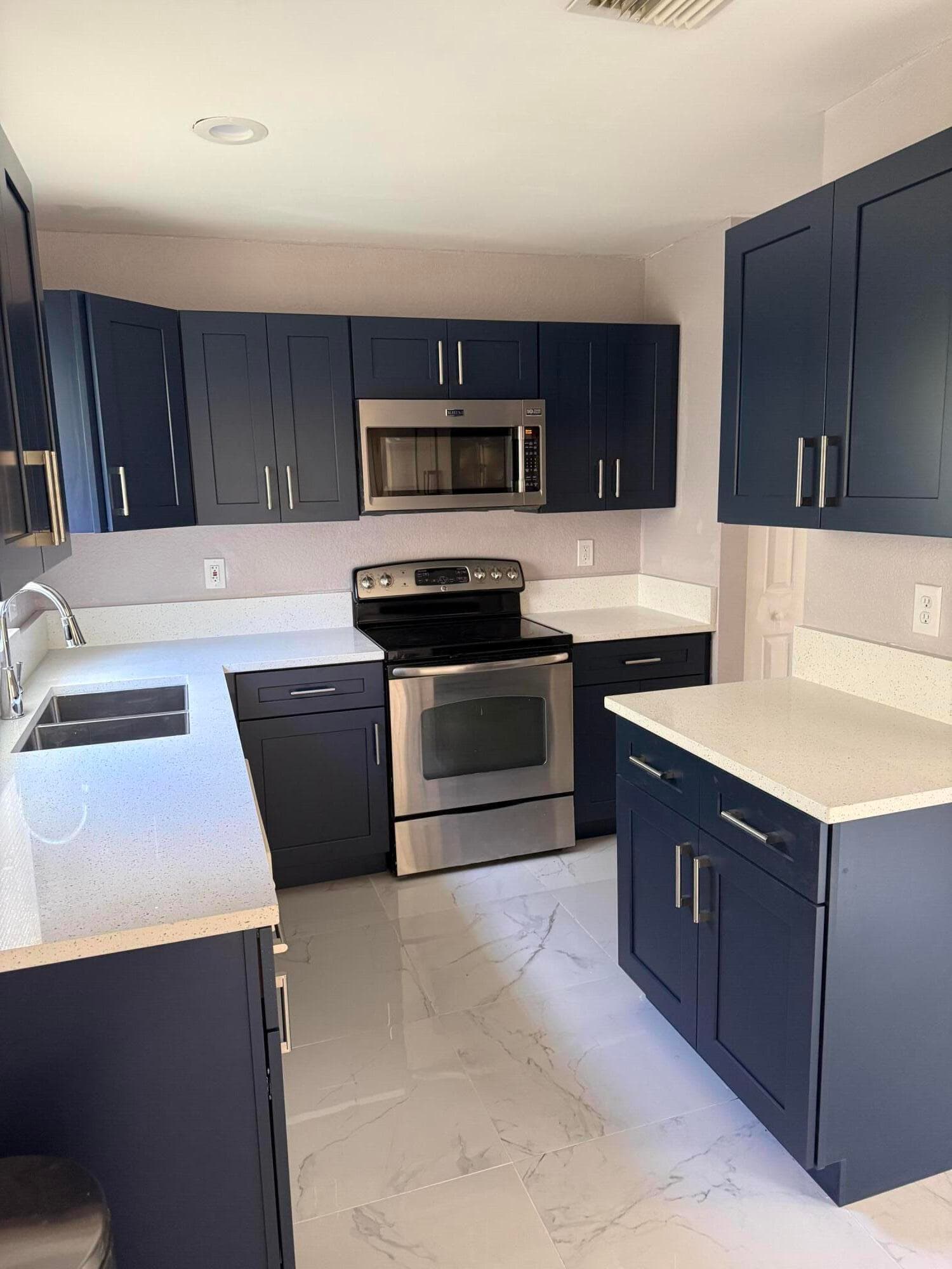 9831 NW 24th Street, Sunrise, FL 33322 — photo 12 of 57