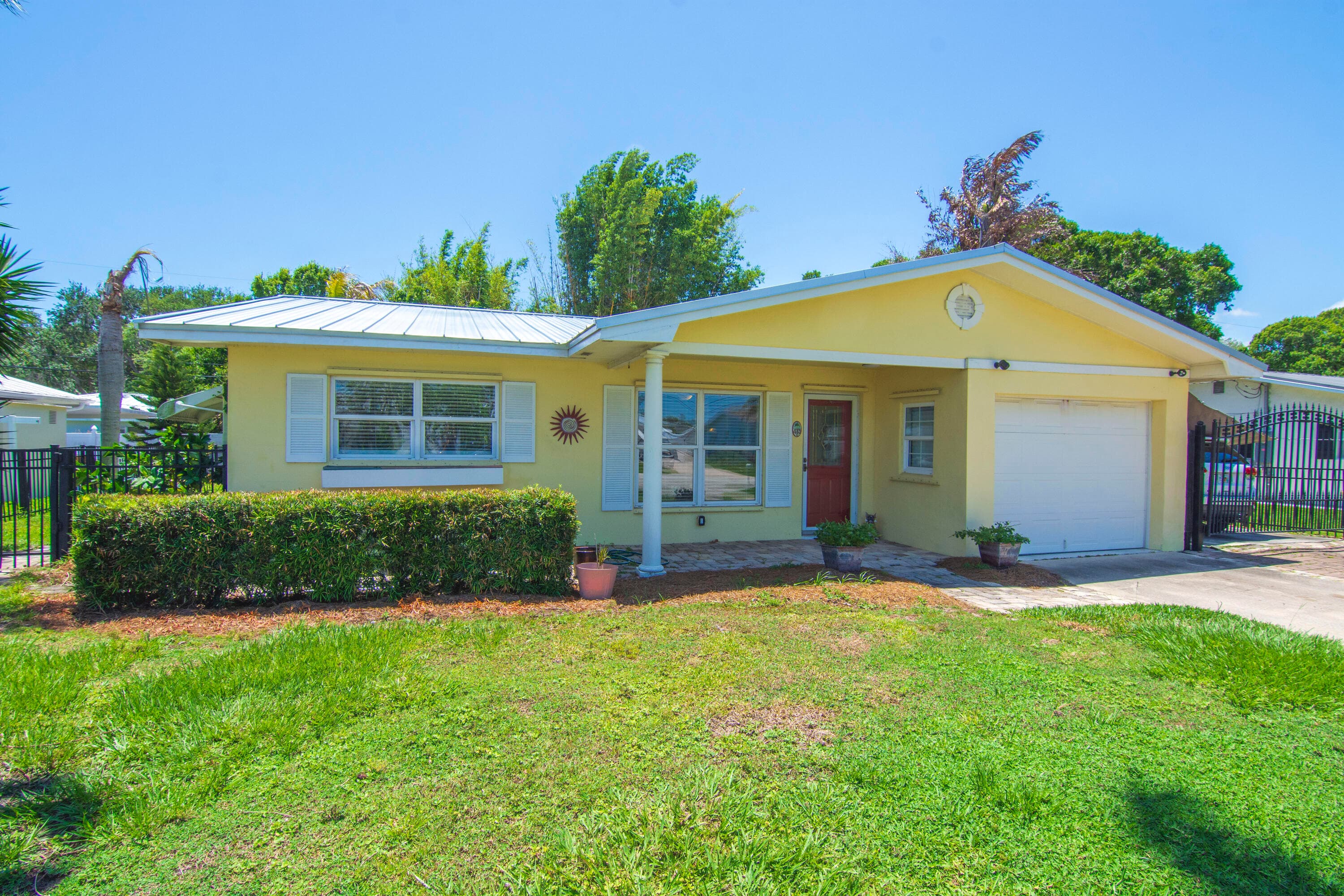 475 19th Place, Vero Beach, FL 32960 — photo 2 of 31